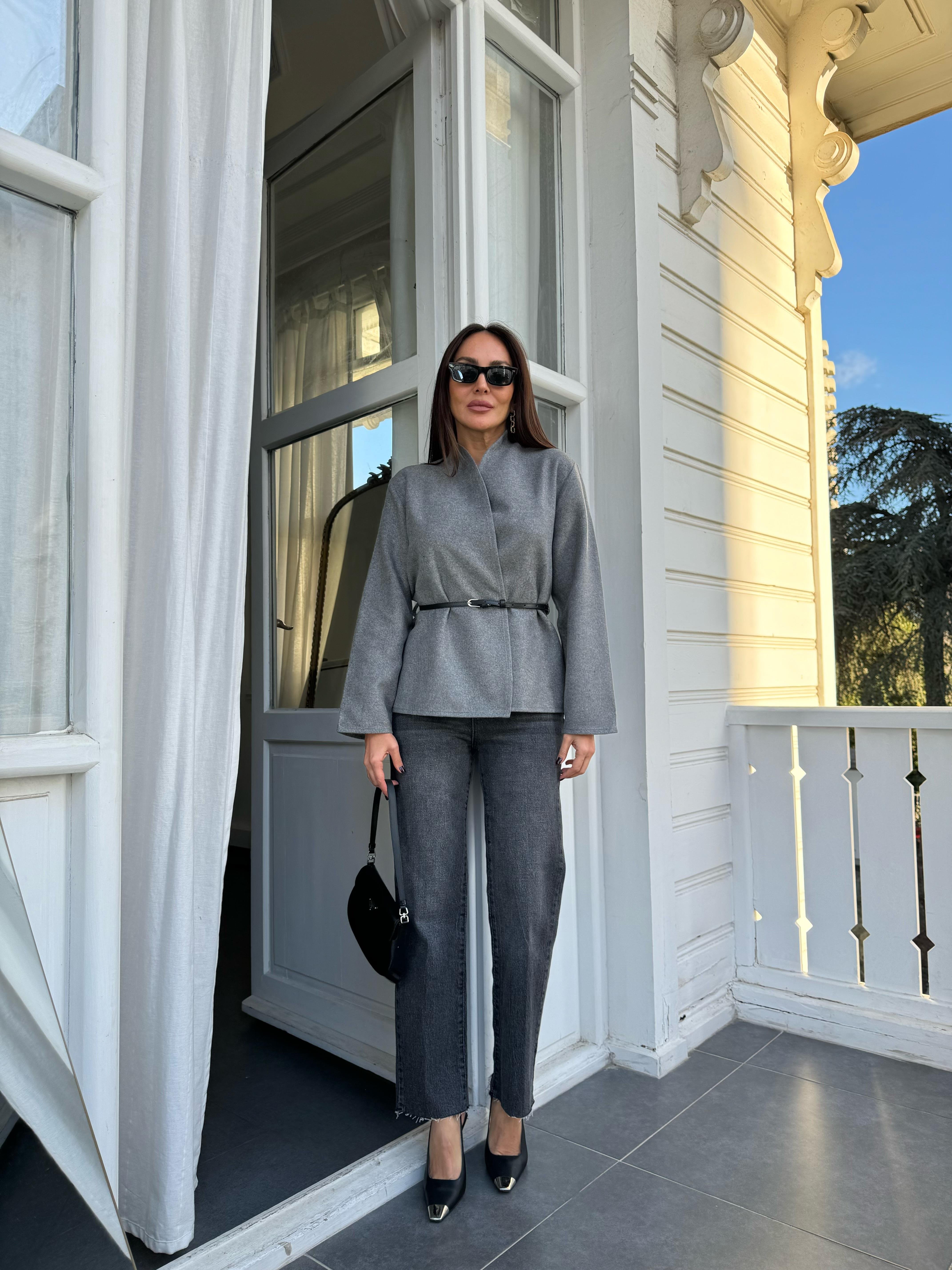 Gri Kruvaze Kemerli İnce Ceket