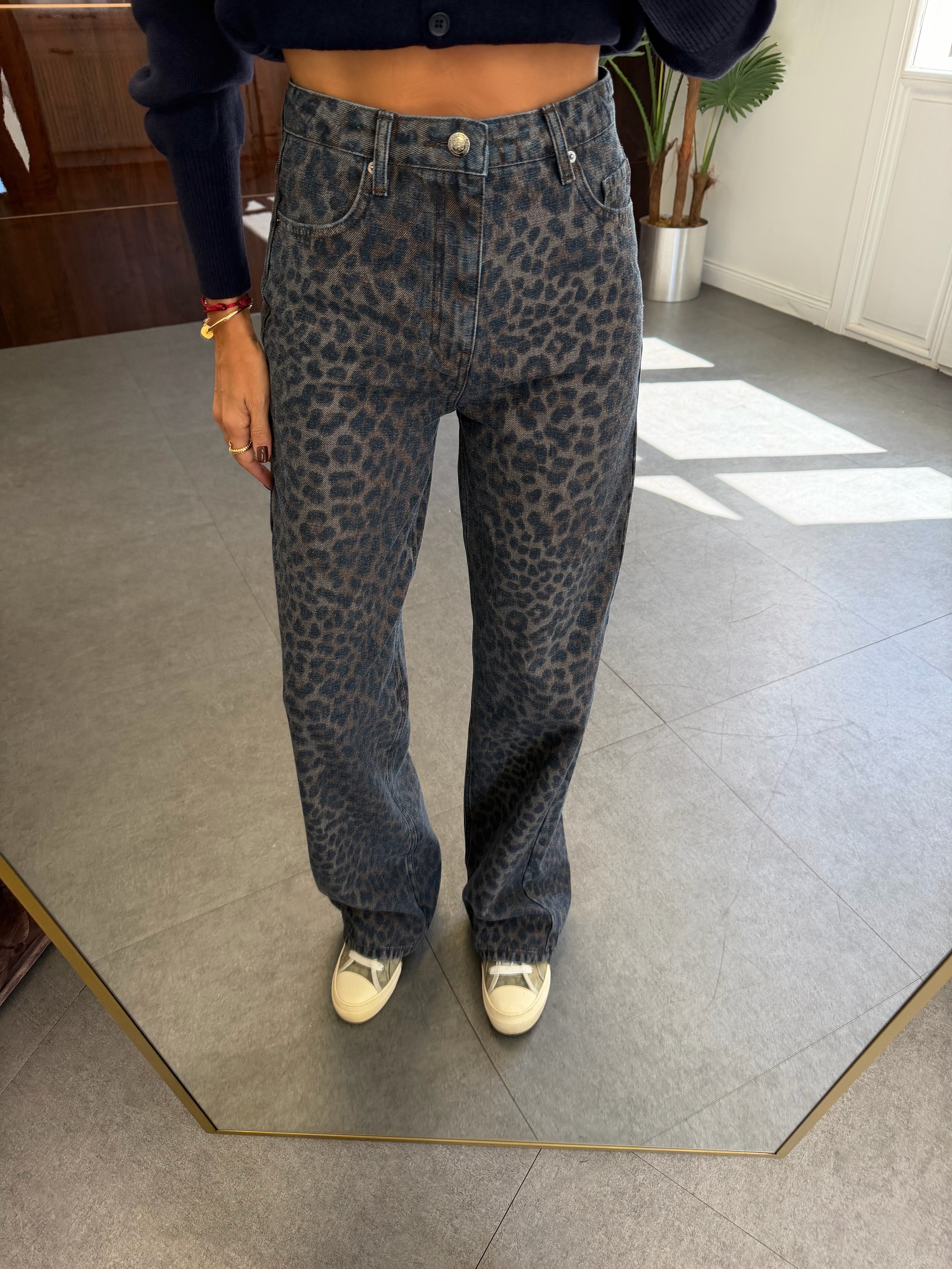 Gri Leopar Desenli Bol Kesim Jean Pantolon