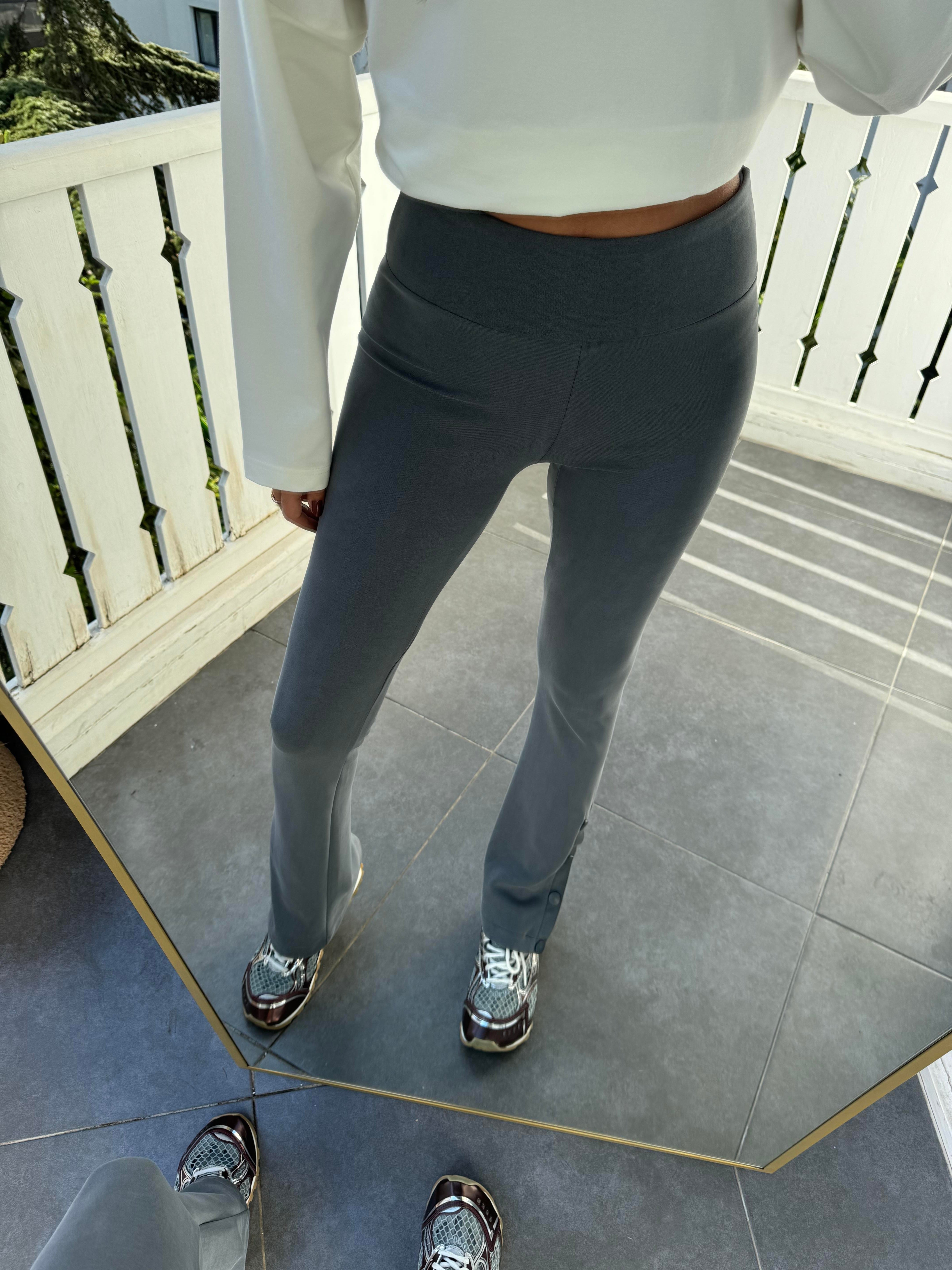 Gri Paçası Çıtçıtlı Yoga Tayt