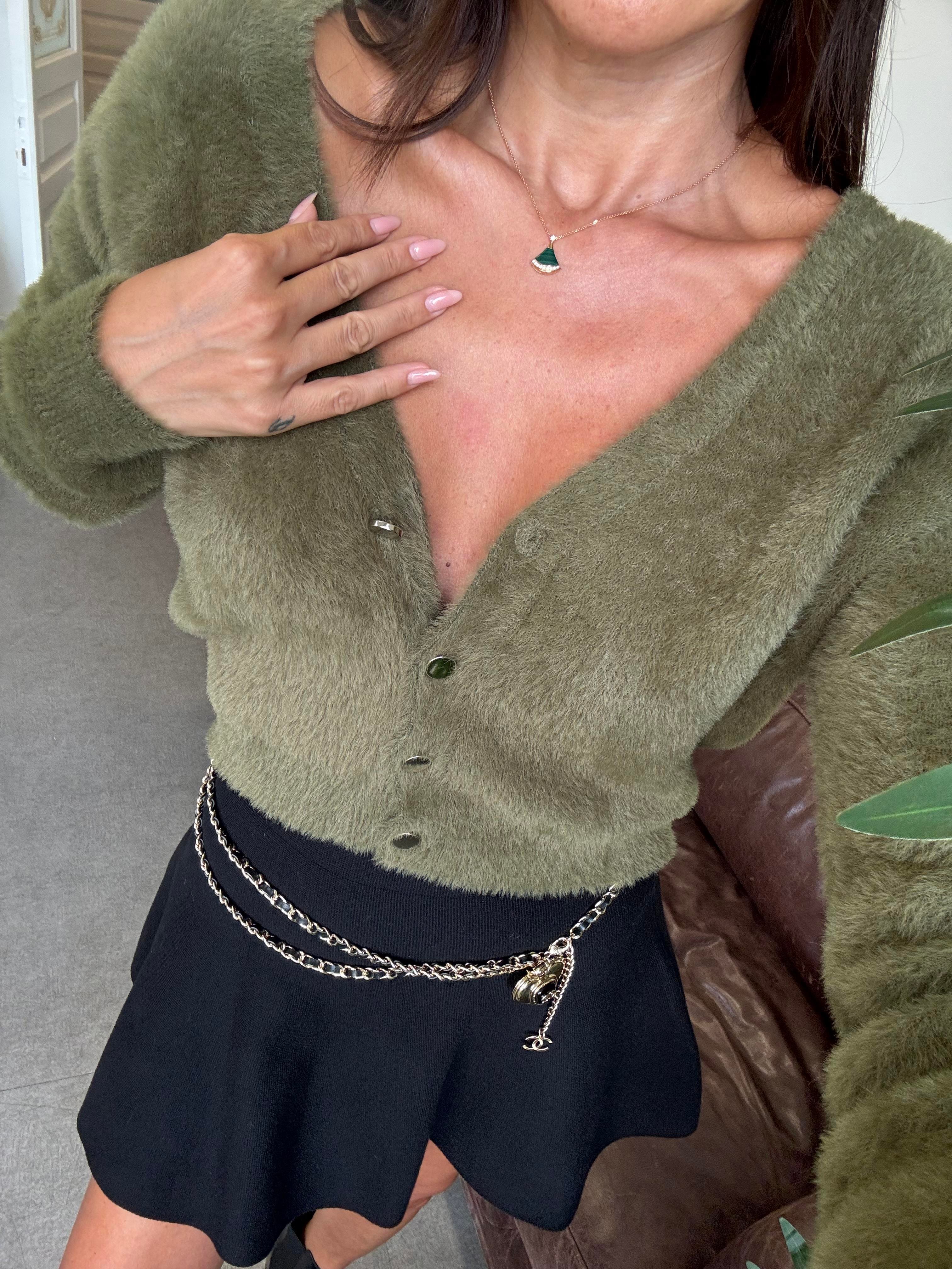 Haki Düğmeli Sakallı Hırka