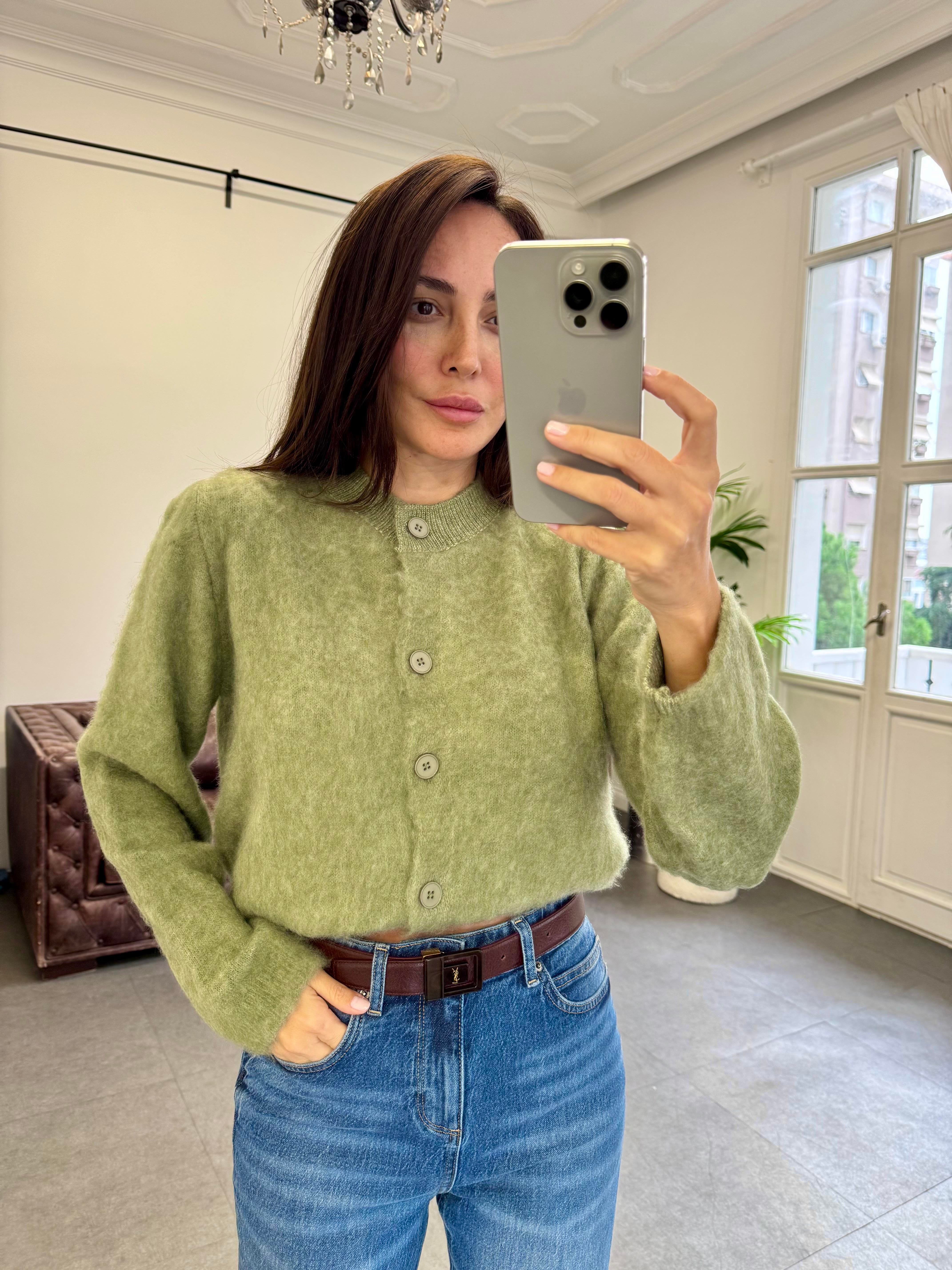 Haki Sıfır Yaka Sakallı Hırka