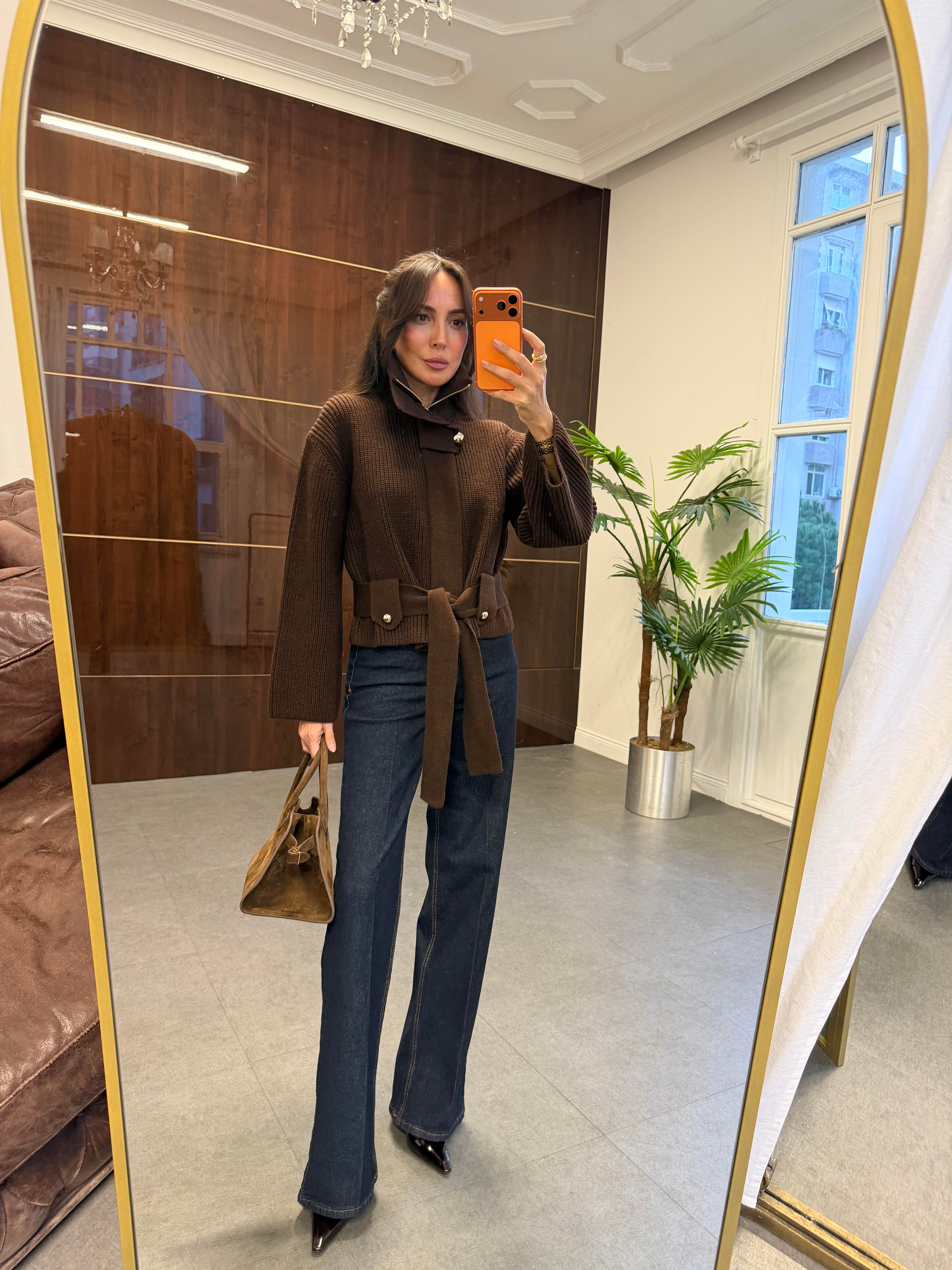 Kahve Fermuarlı Kemerli Düğmeli Yünlü Triko Hırka