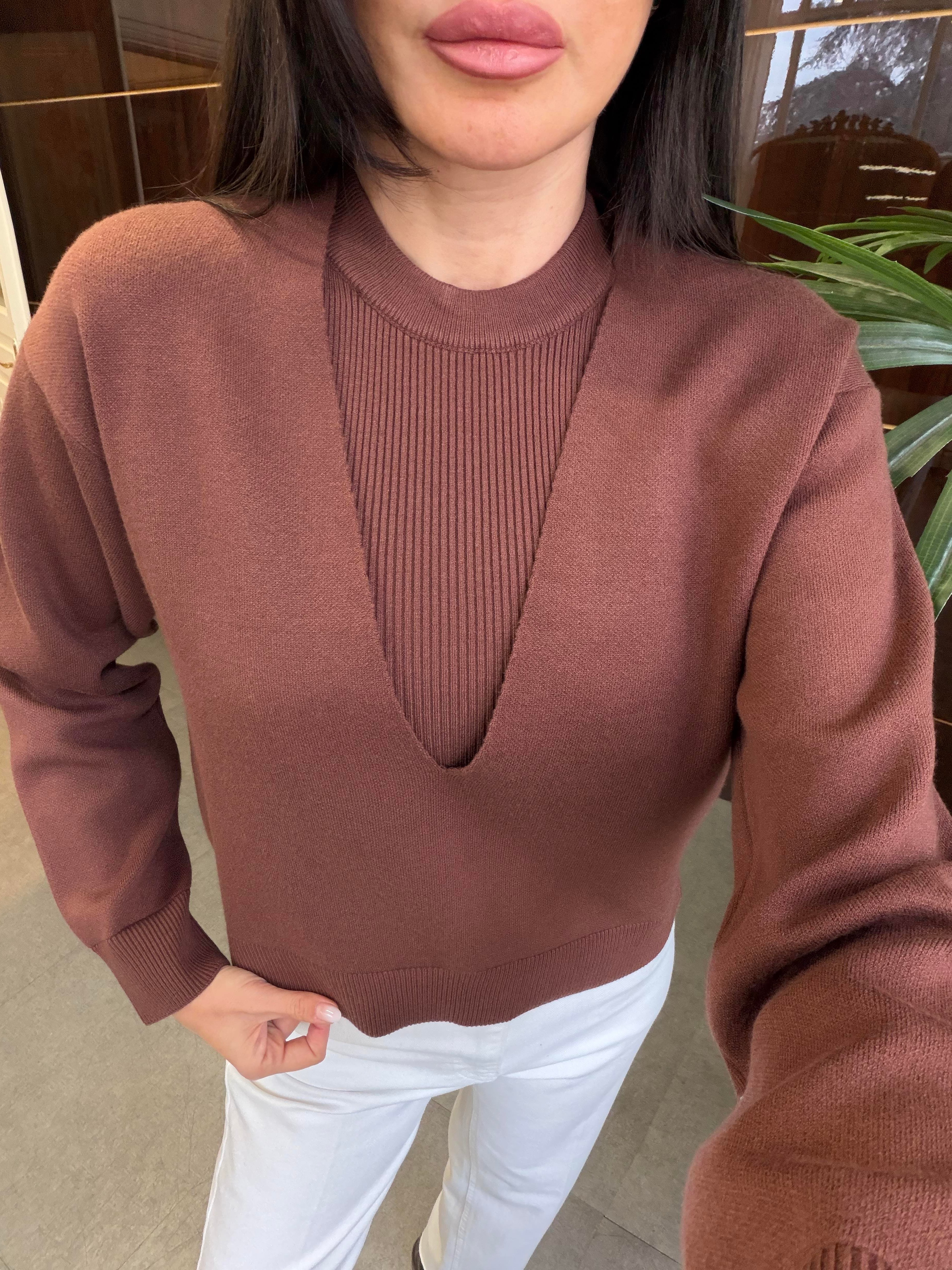 Kahve İkili V Yaka Kazak