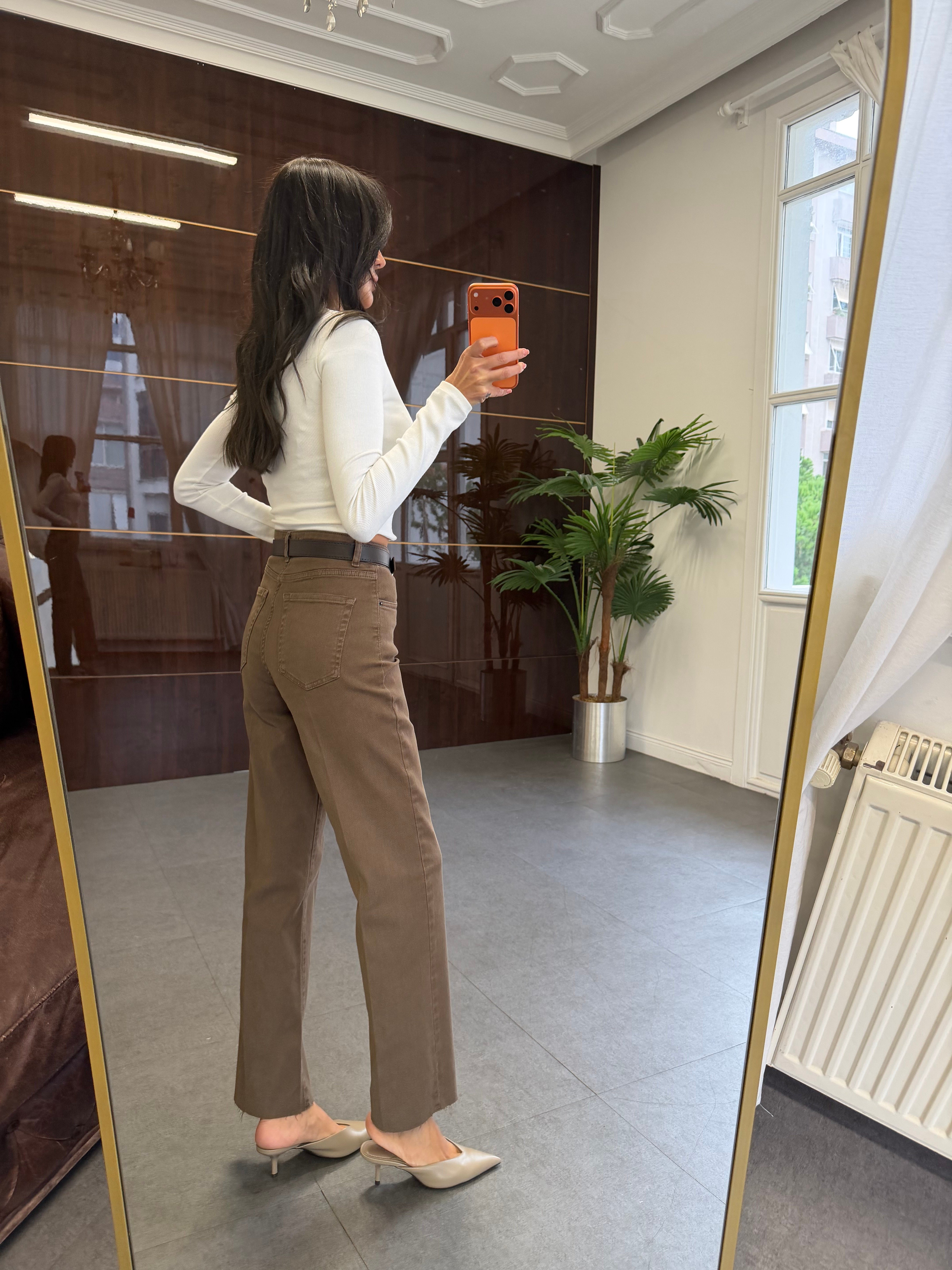 Kahve Kemerli Kesik Paça Wide Leg Jean Pantolon