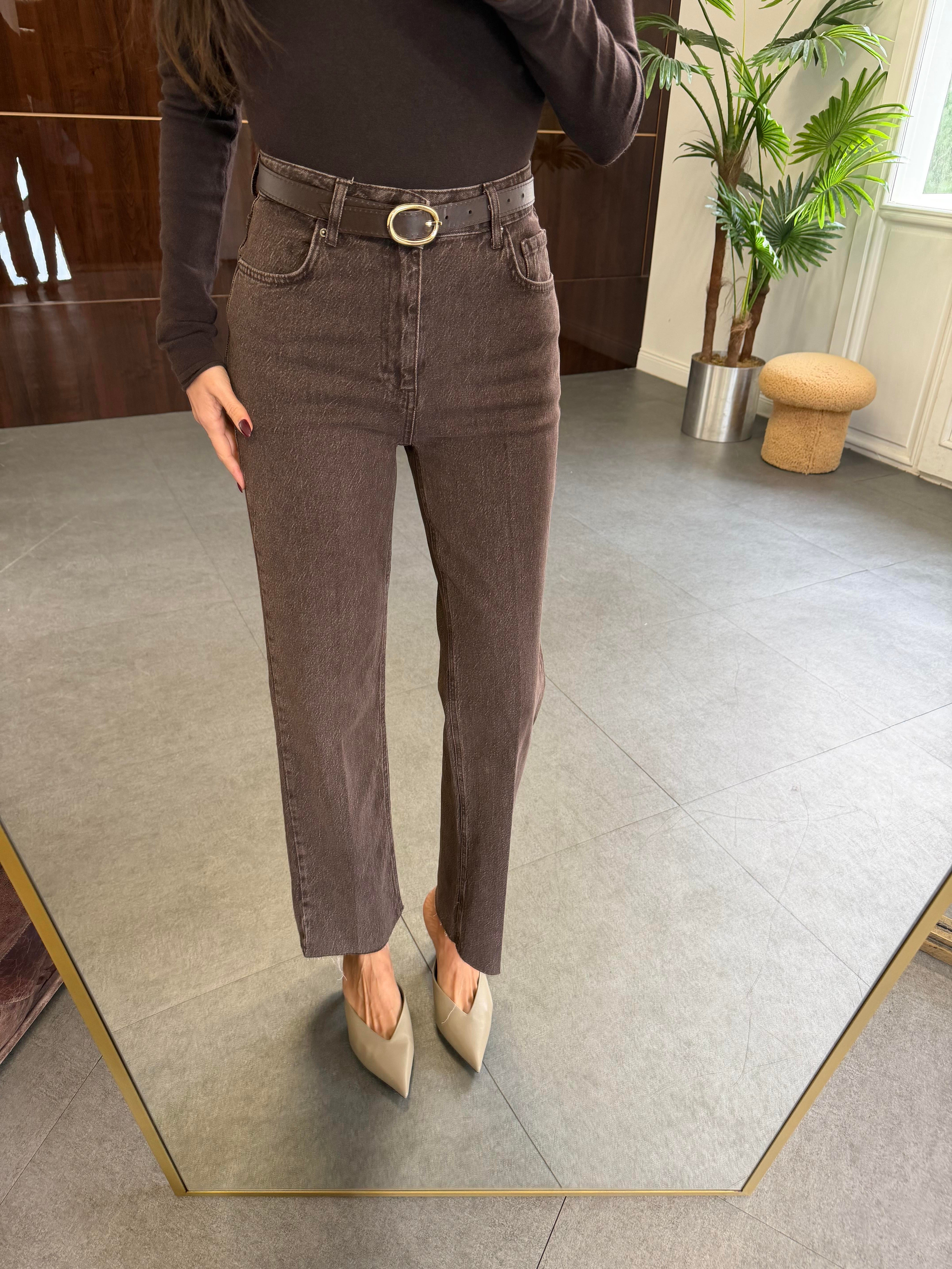 Kahve Kemerli Straight Düz Kesim Jean