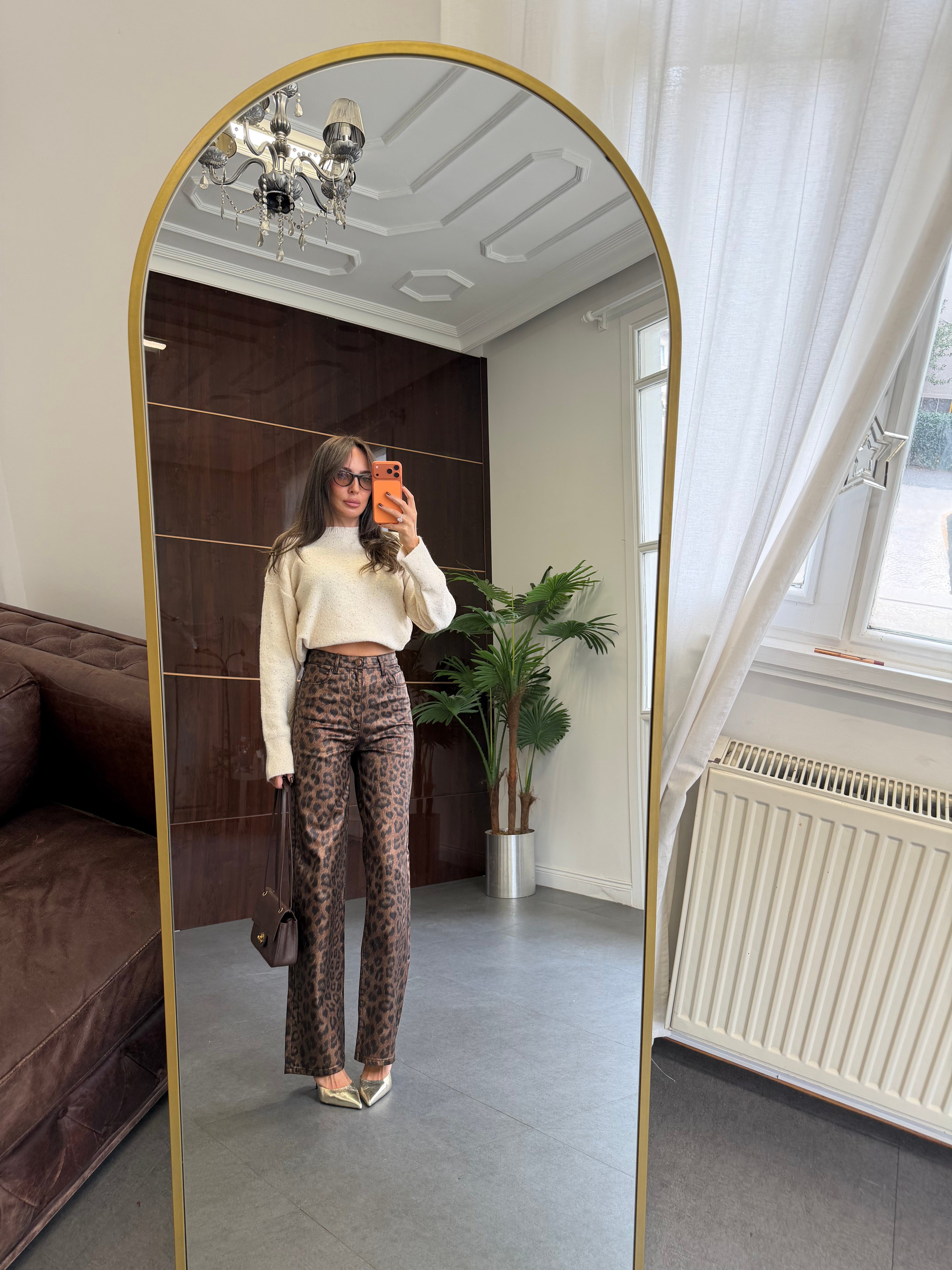 Kahve Parlak Baskı Leopar Jean