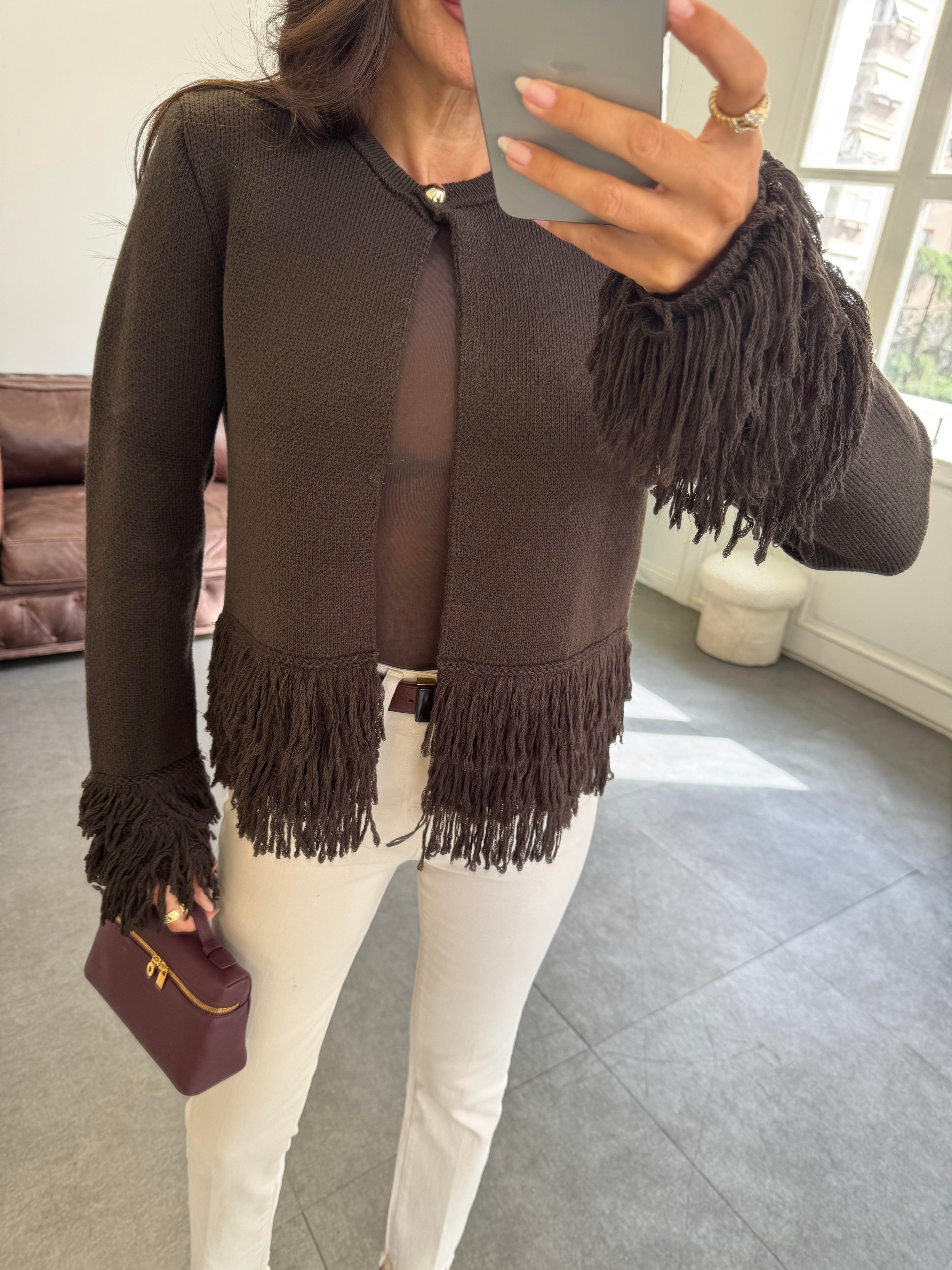 Kahve Püsküllü Düğmeli Triko Hırka