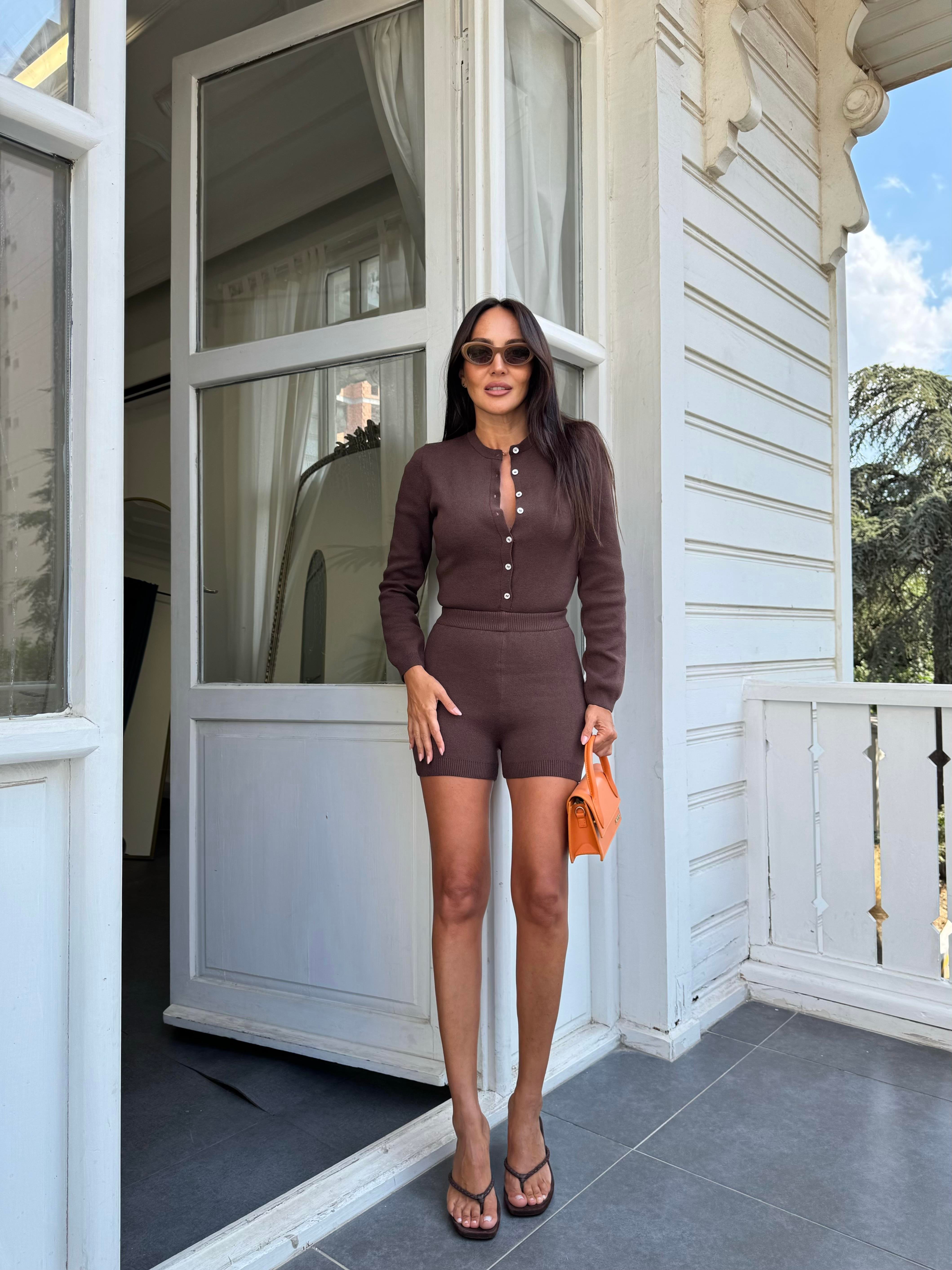 Kahve Triko Bodysuit Şortlu Takım