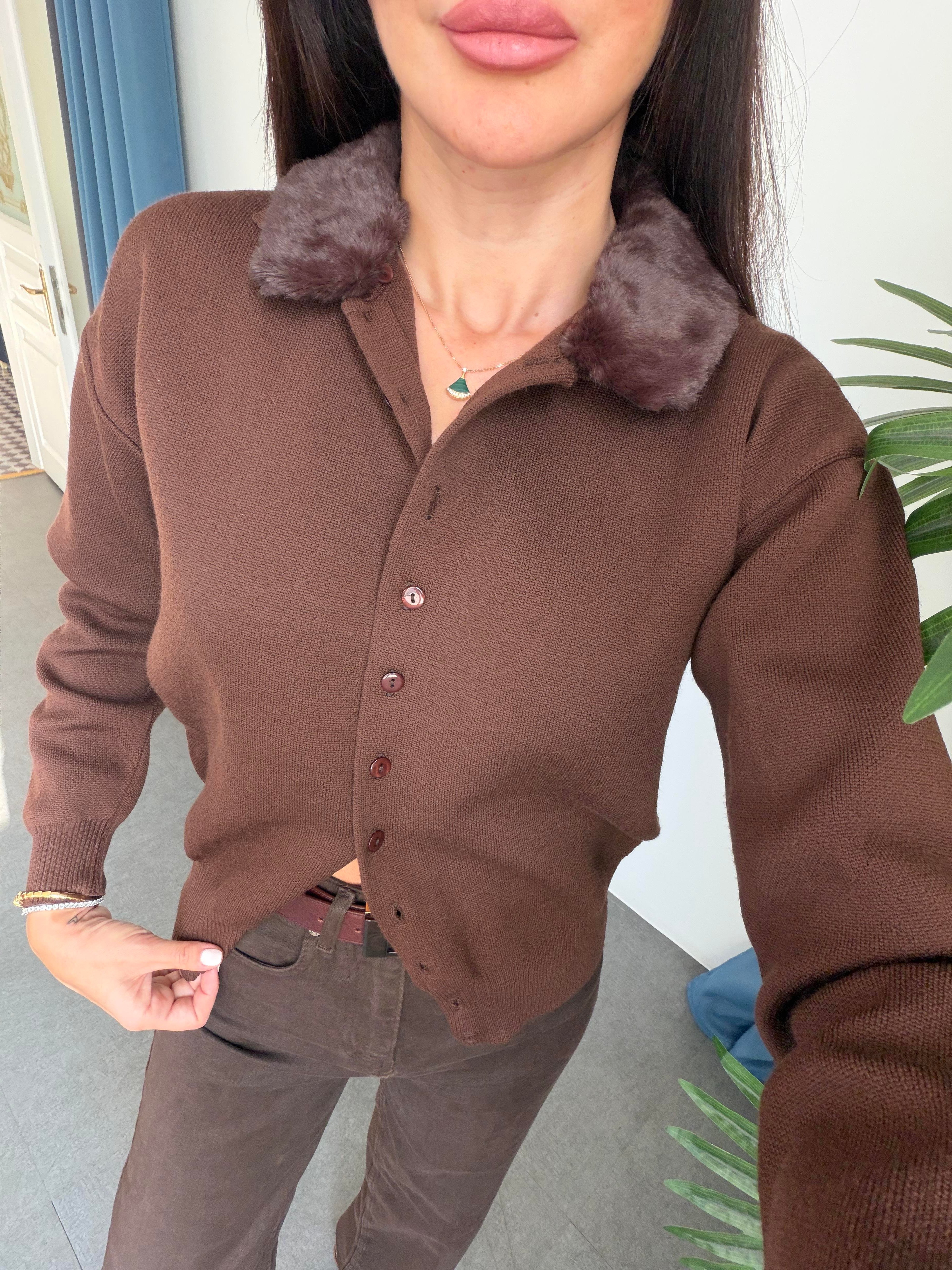 Koyu Kahve Kürk Yakalı Triko Hırka