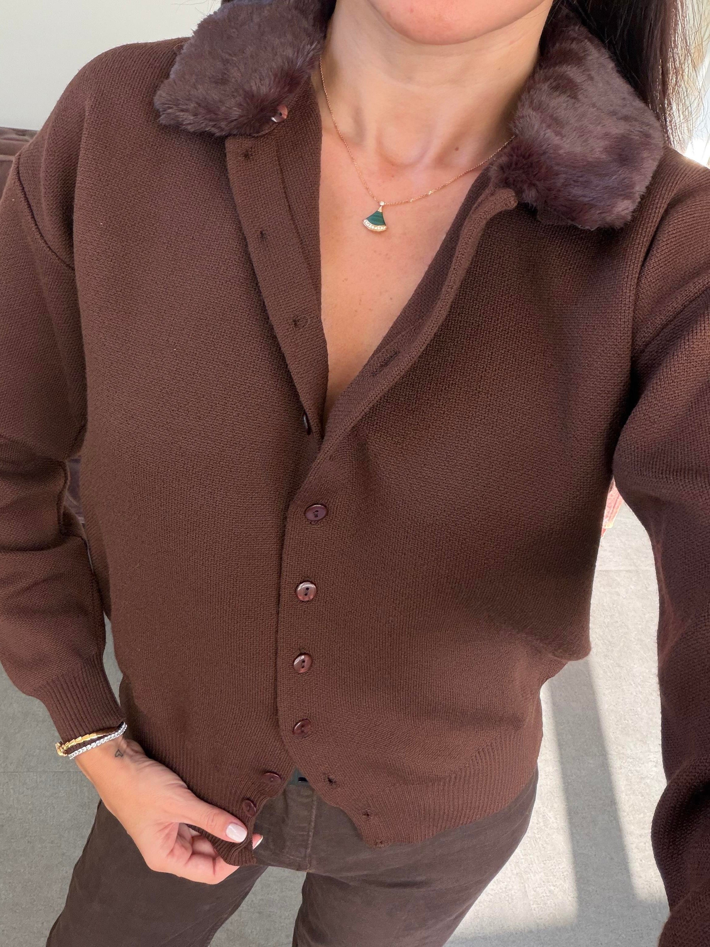 Koyu Kahve Kürk Yakalı Triko Hırka