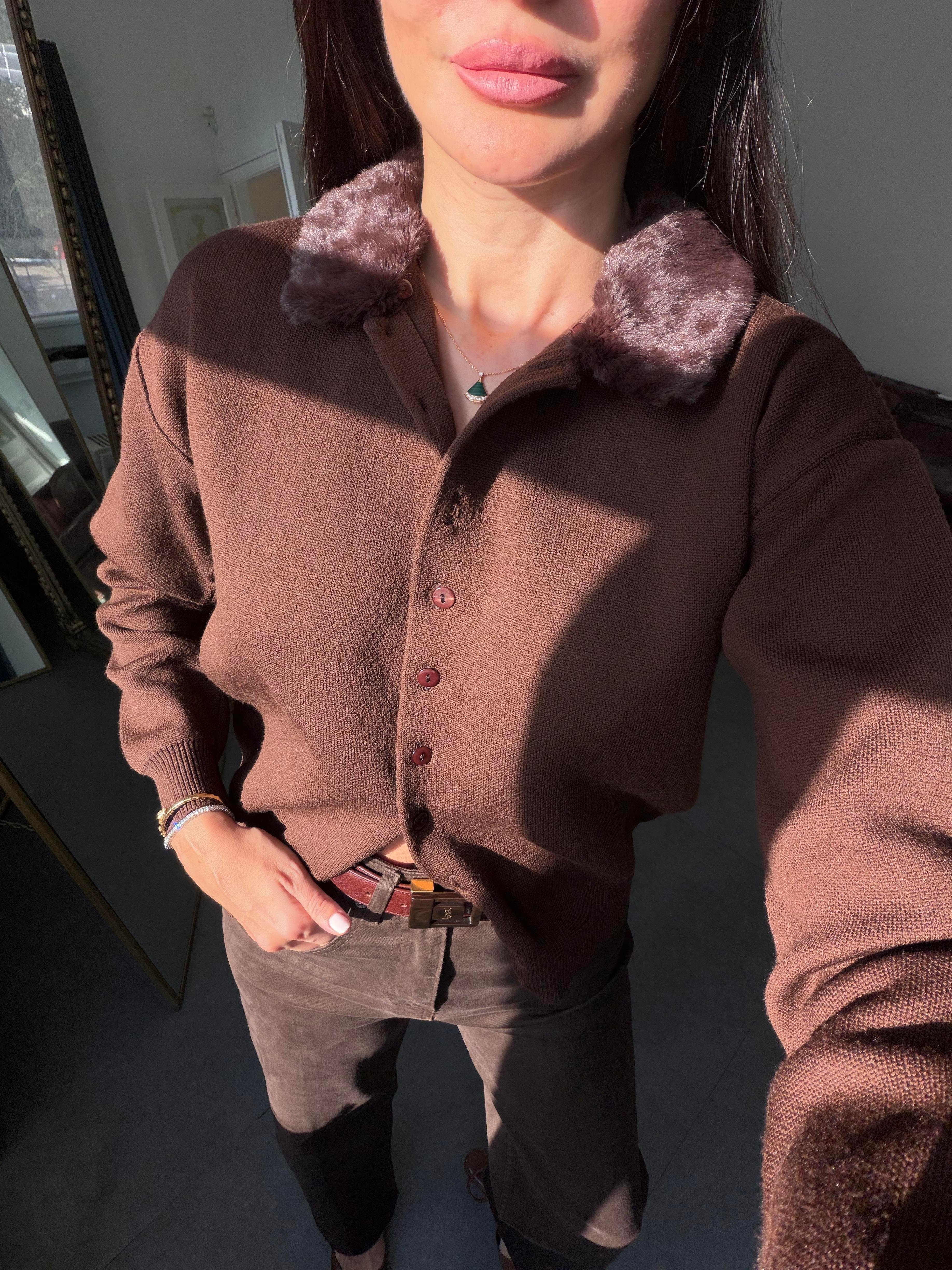 Koyu Kahve Kürk Yakalı Triko Hırka