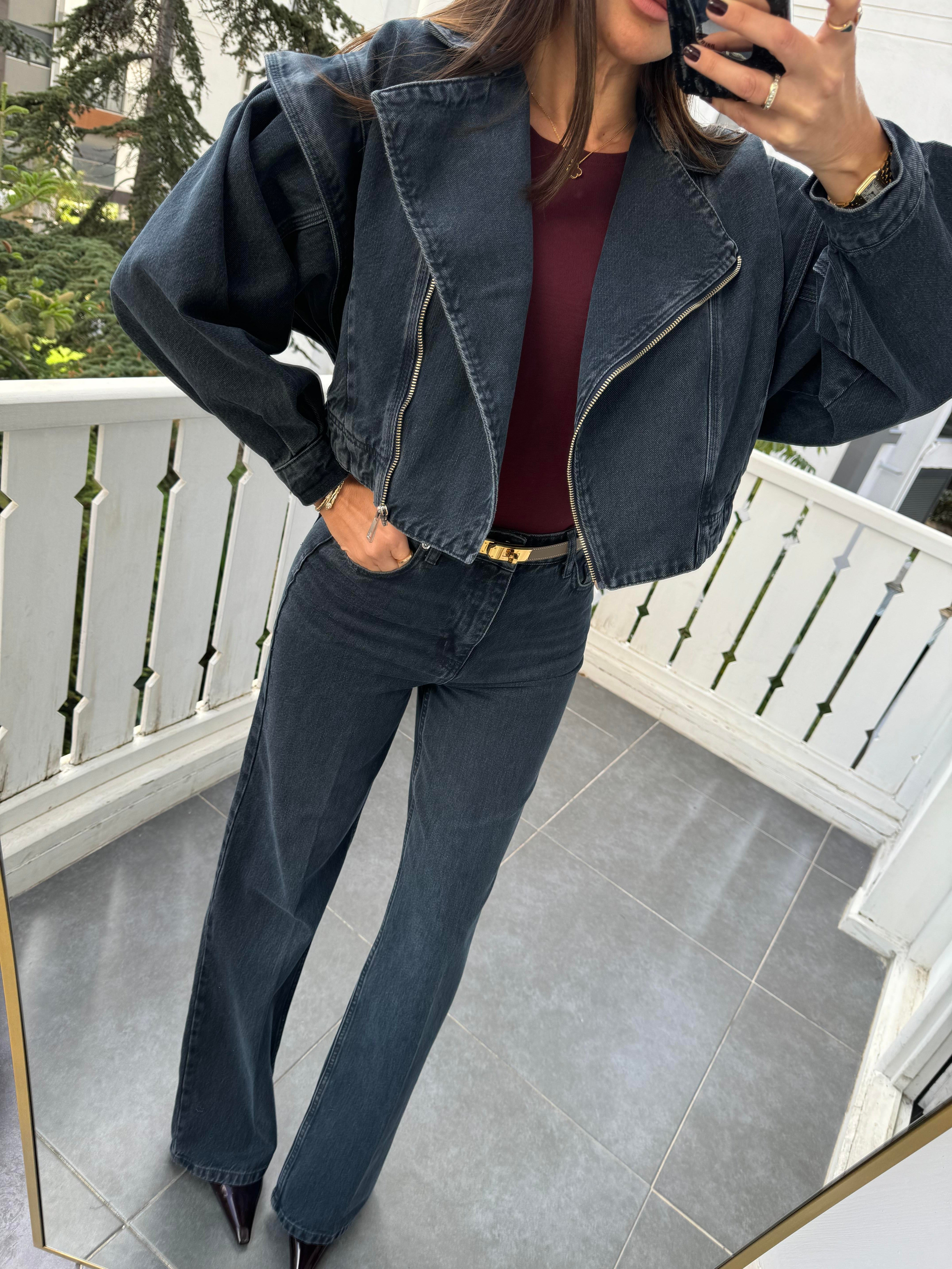 Koyu Mavi Kısa Denim Ceket