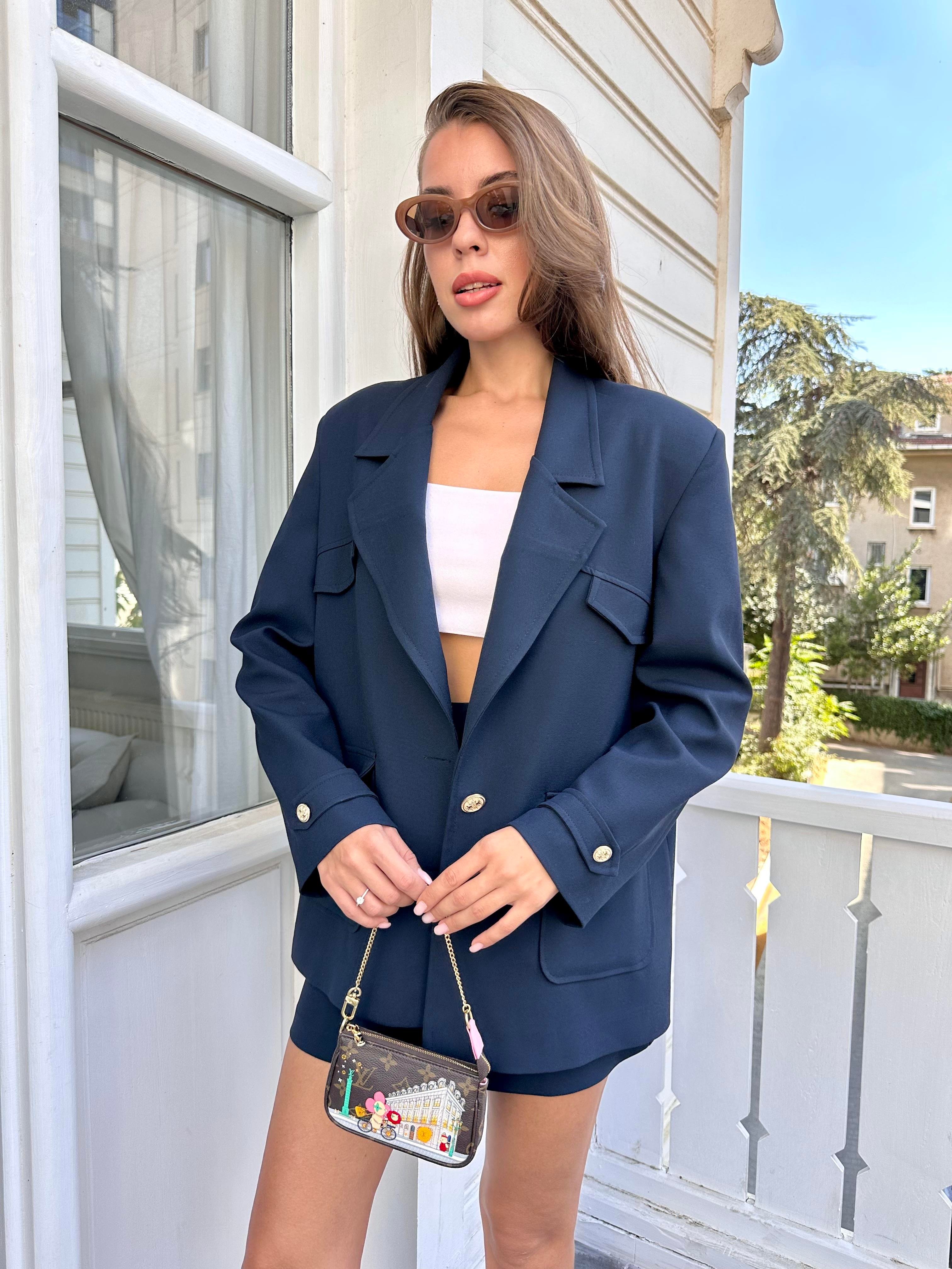 Lacivert Cep Detaylı Oversize Ceket