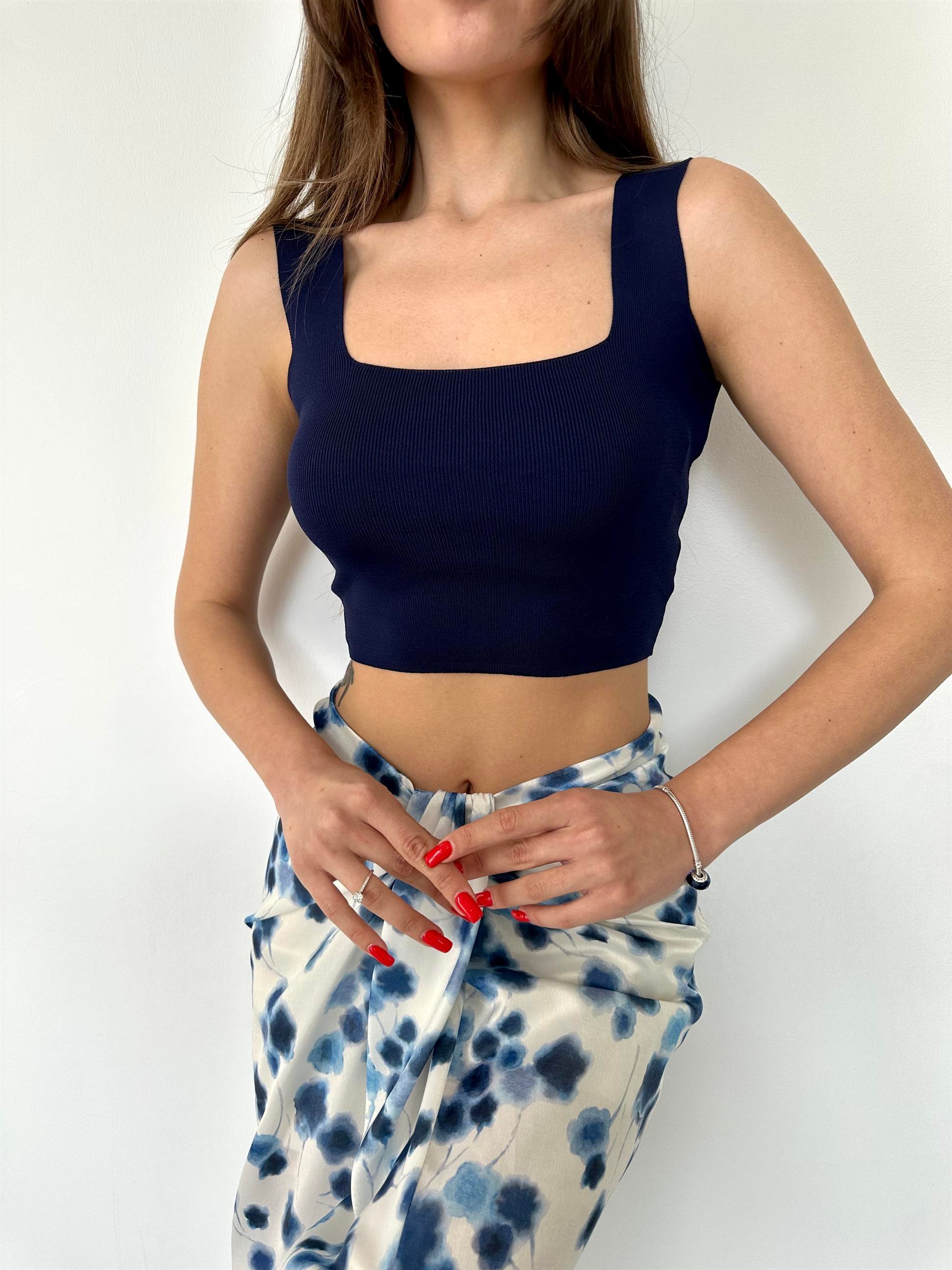 Lacivert Kare Yaka Crop Top
