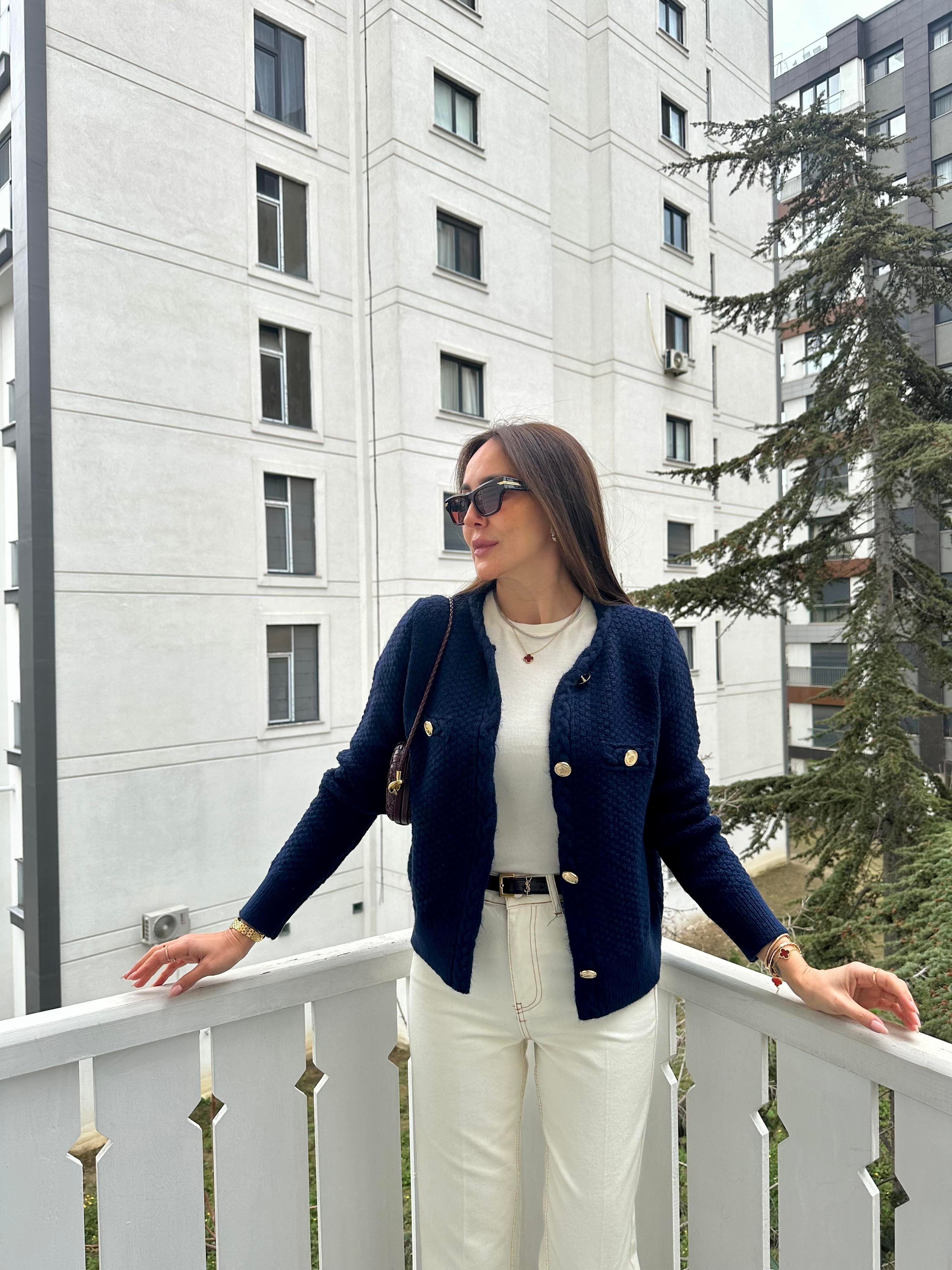 Lacivert Kendinden Saç Örgülü Düğmeli Hırka