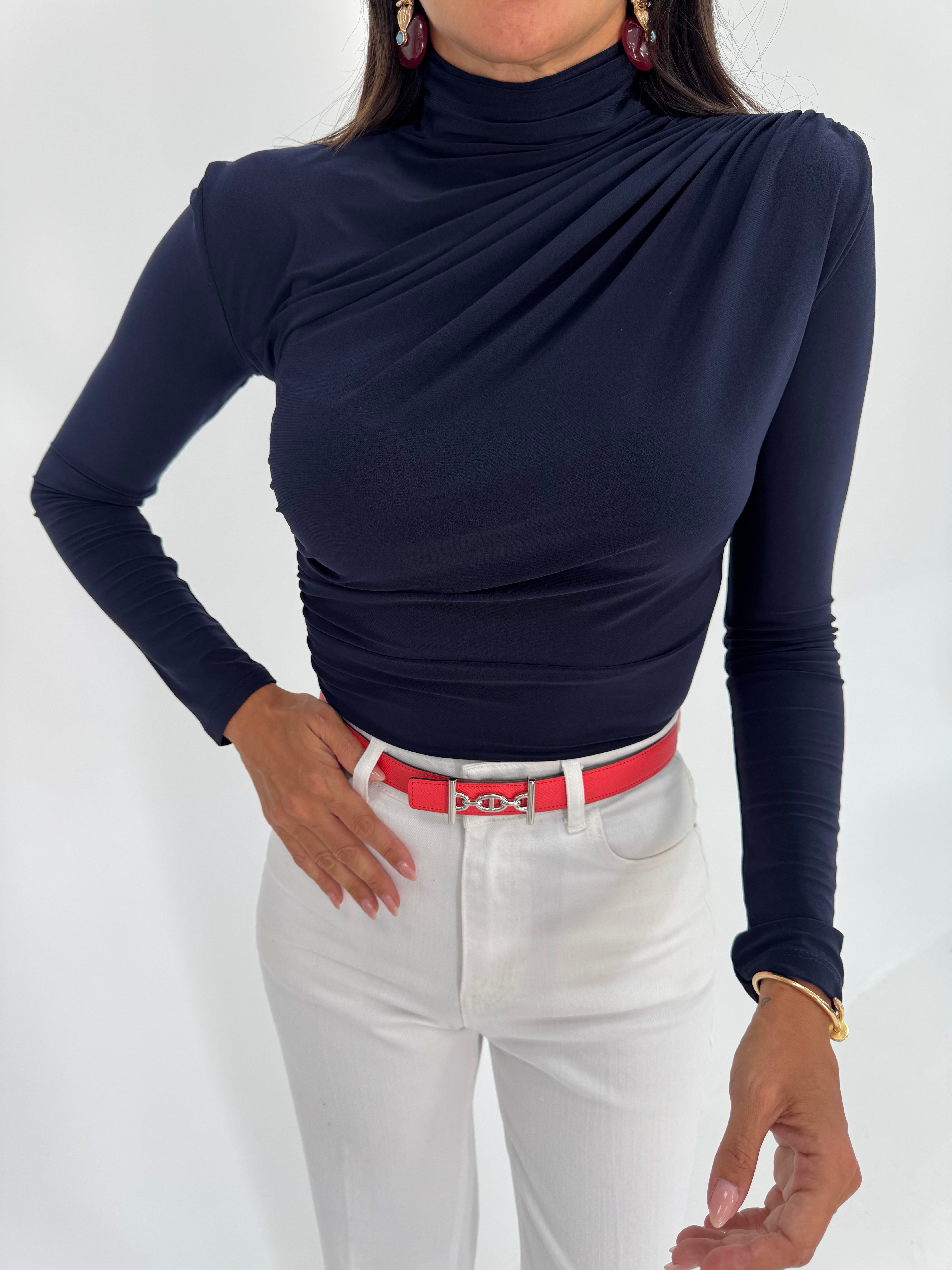 Lacivert Omuz ve Bel Pile Bluz