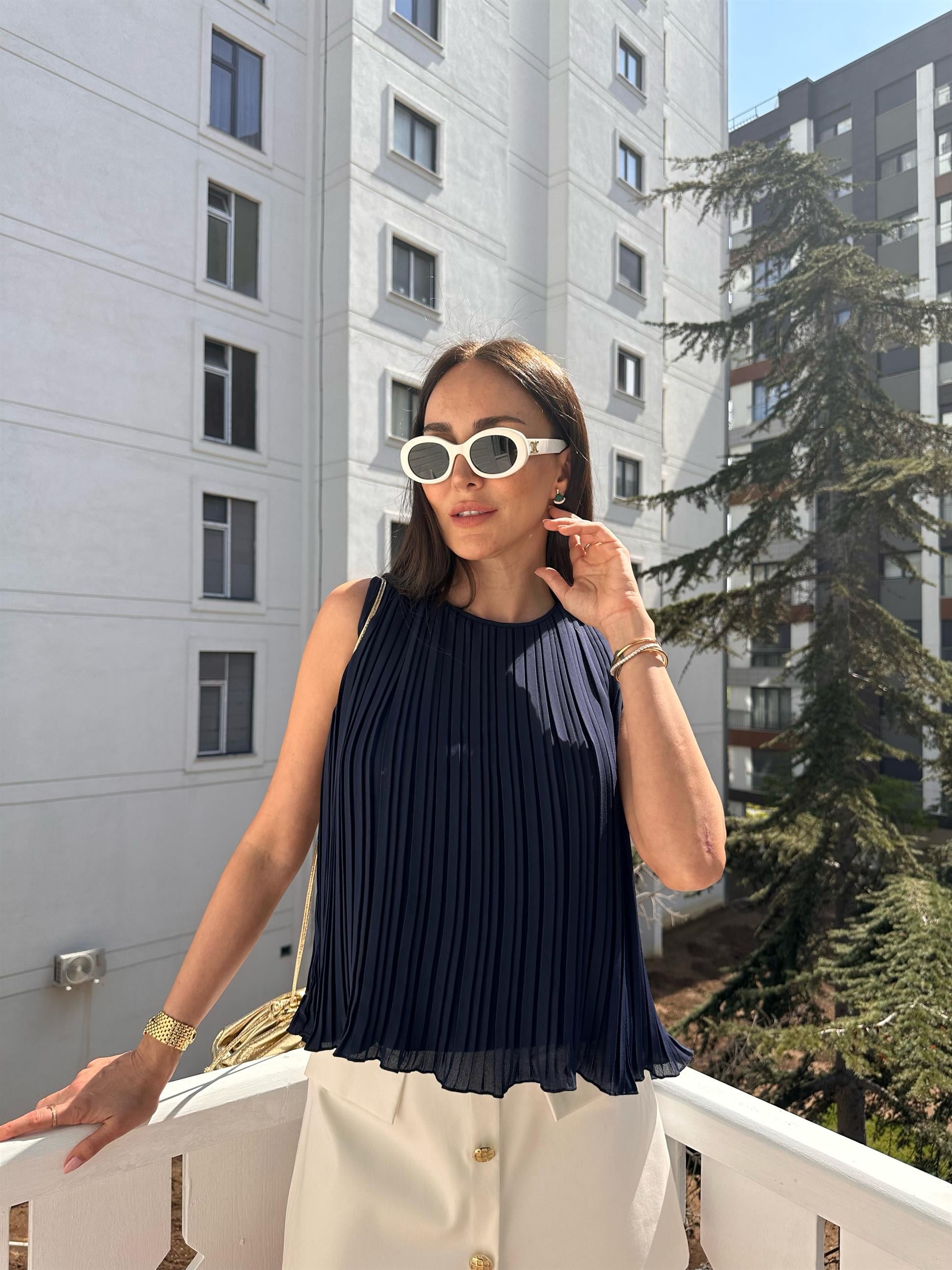 Lacivert Piliseli Bluz