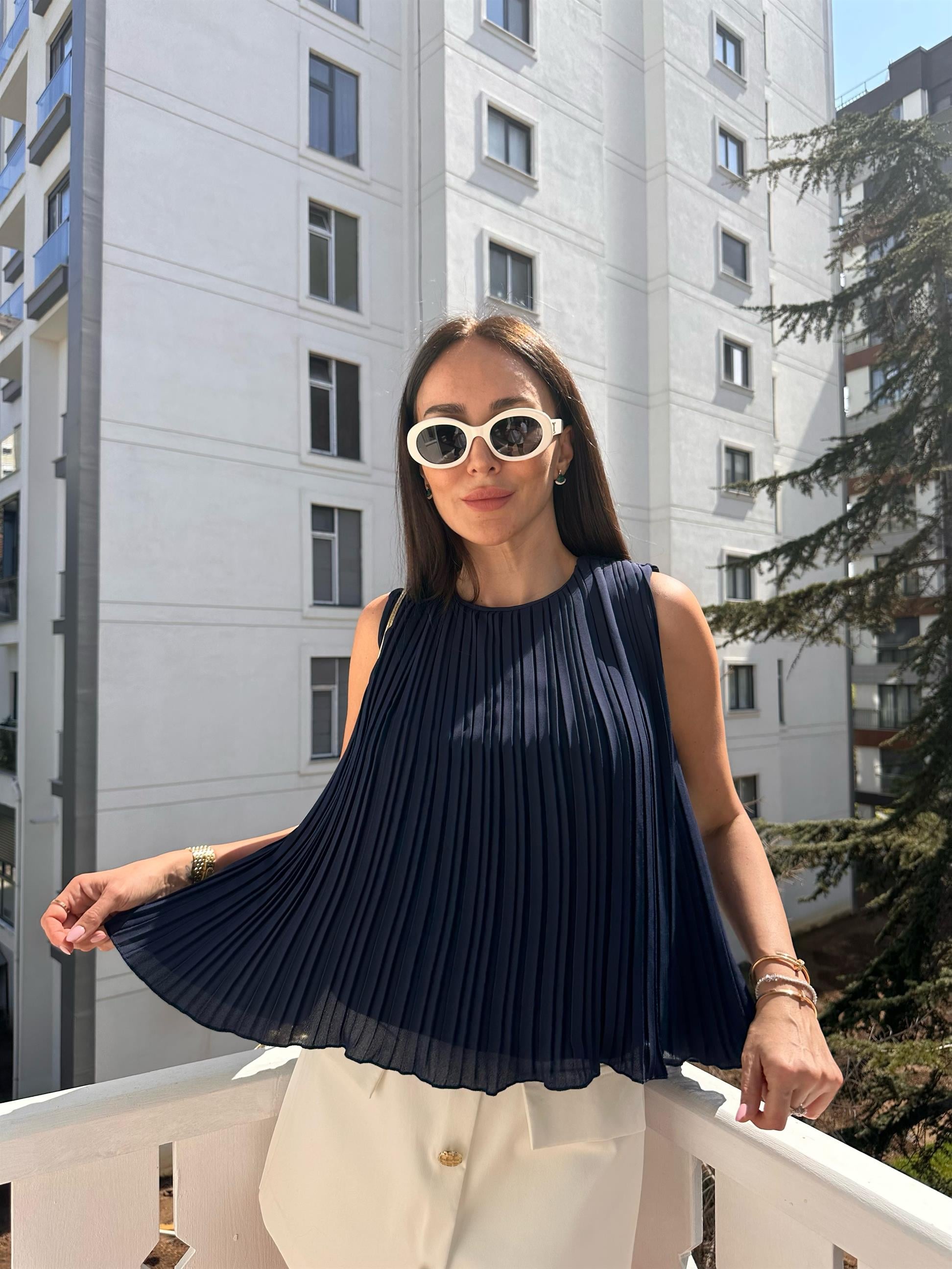 Lacivert Piliseli Bluz