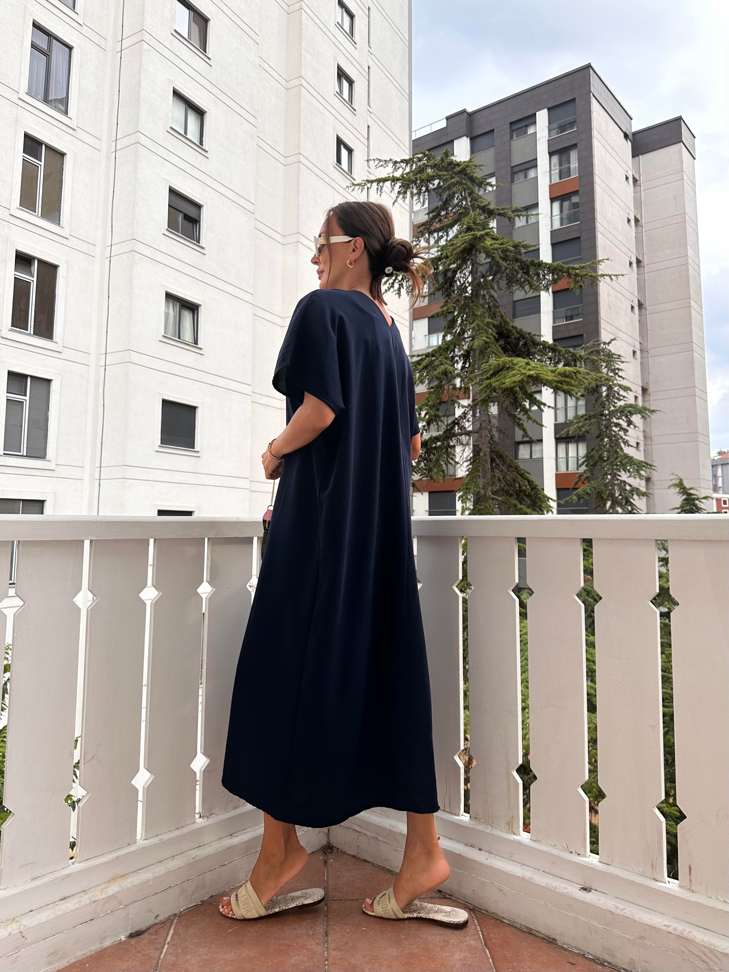 Lacivert  V Yaka Basic Elbise