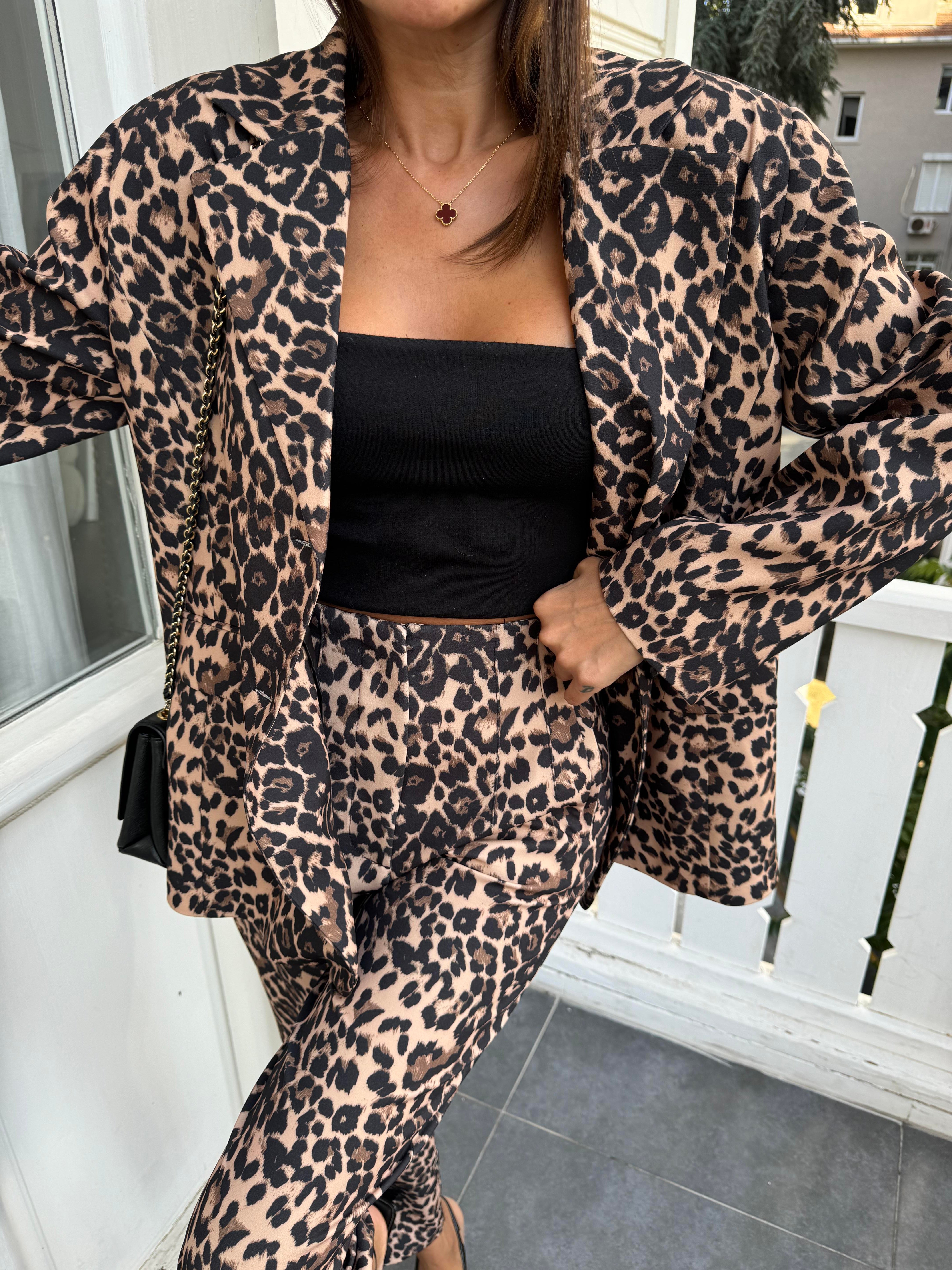 Leopar Desenli Ceket