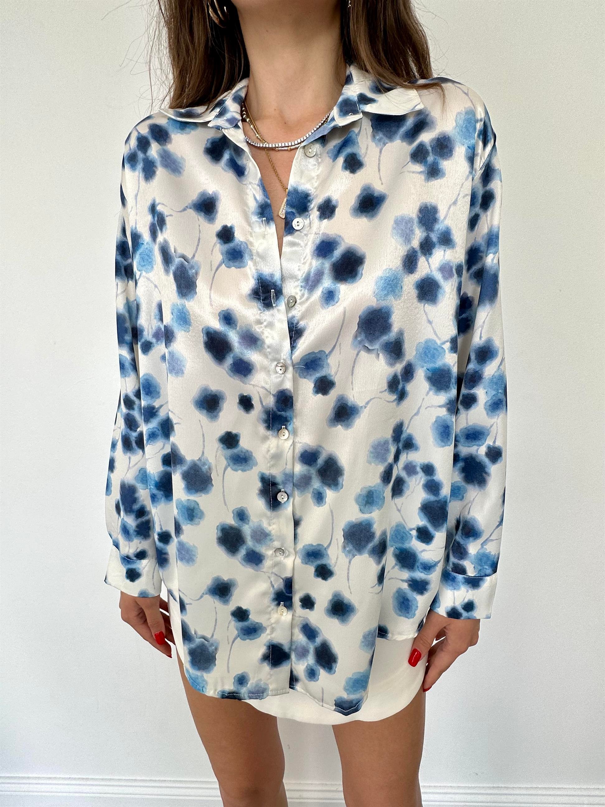 Mavi Çiçekli Gömlek