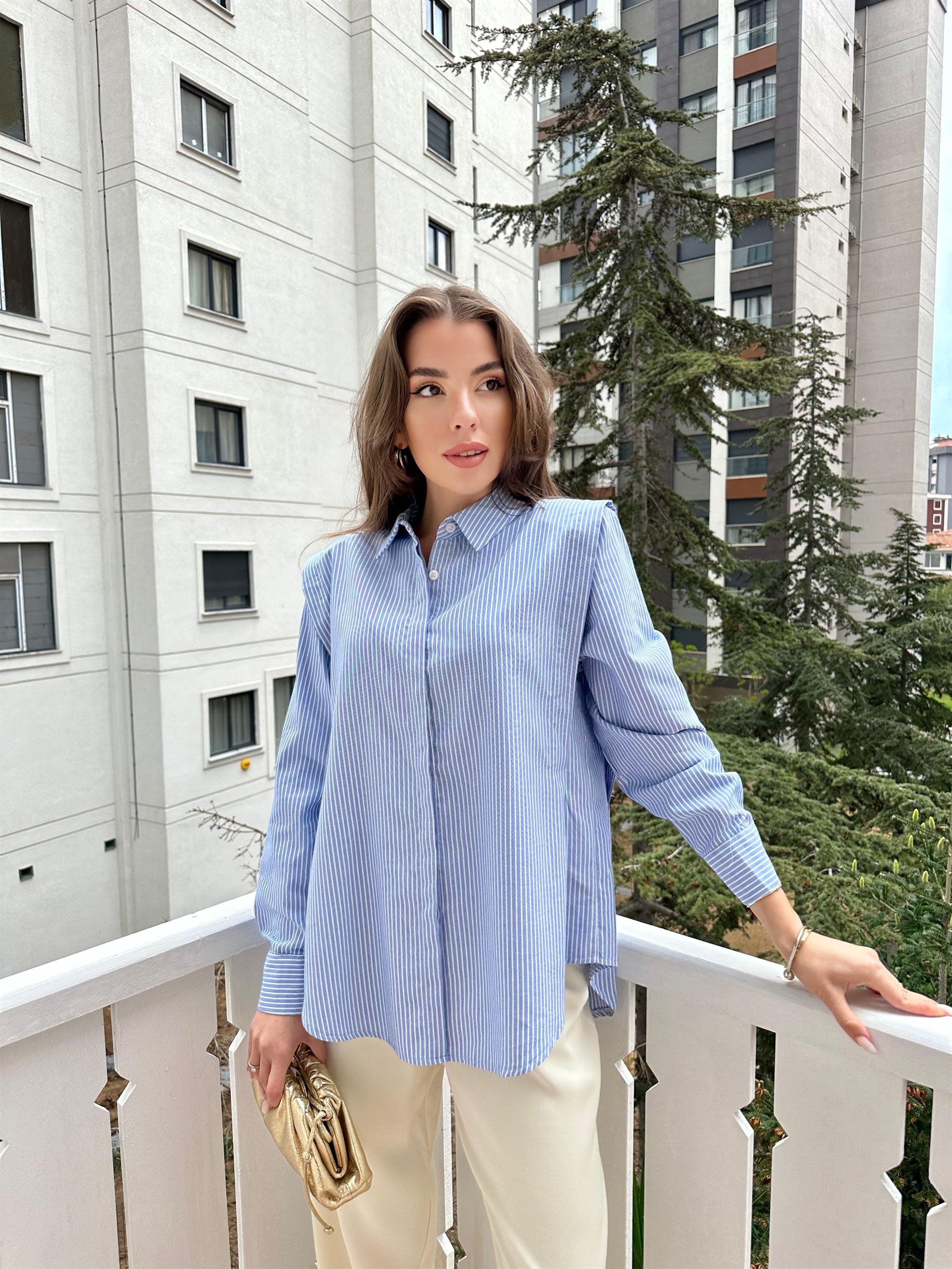 Mavi Çizgili Vatkalı Gömlek
