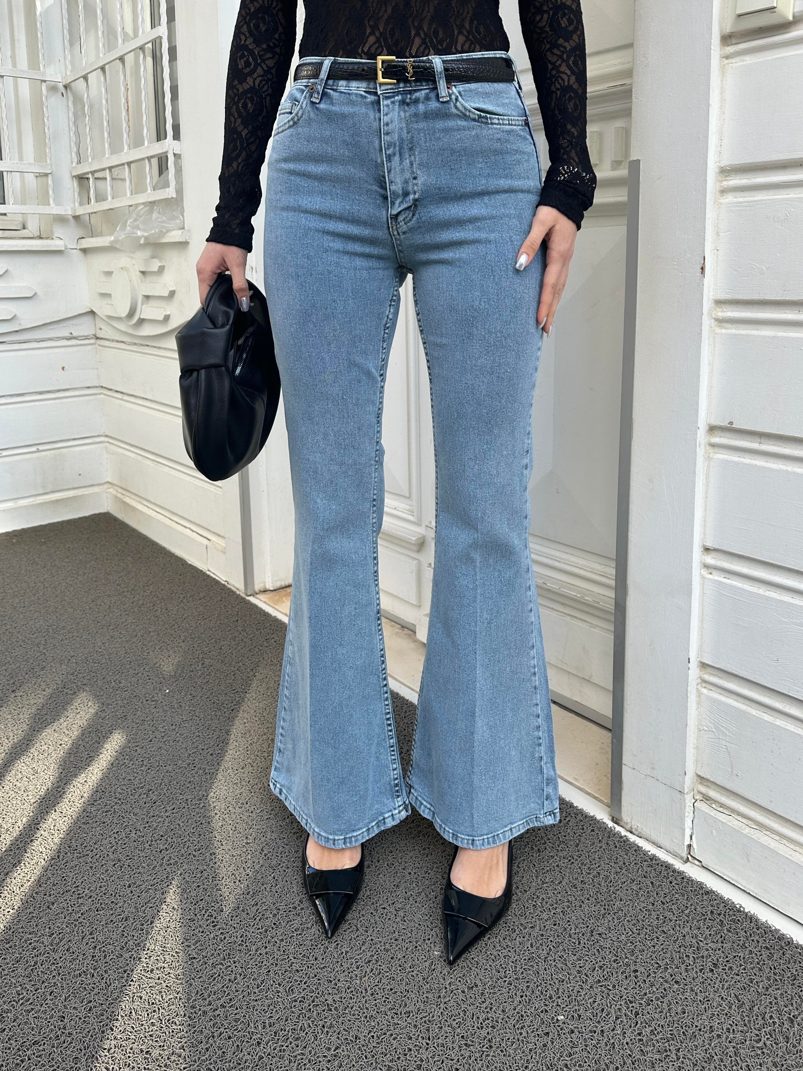 Mavi İspanyol Paça Jean