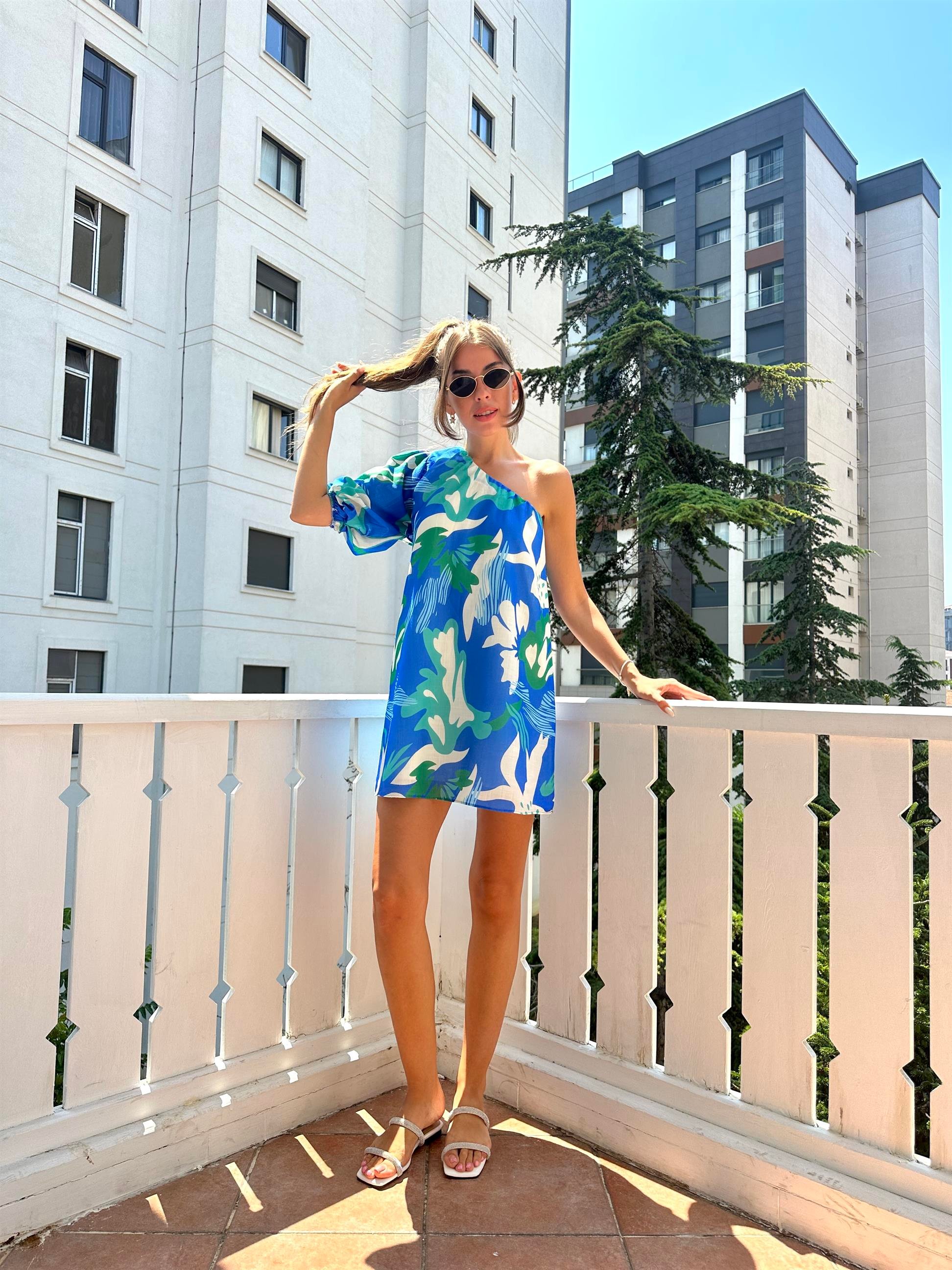 Mavi  Tek Kol Desenli Elbise