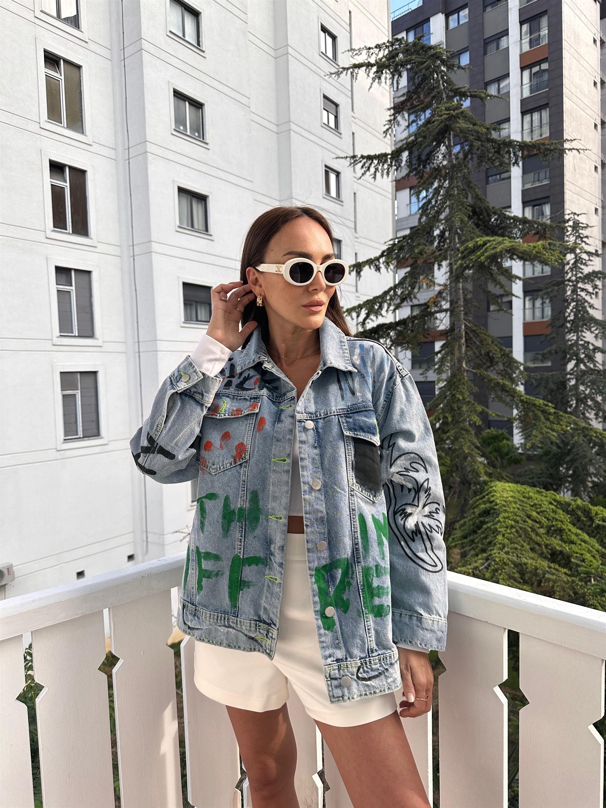 Mavi  Yazılı Jean Ceket
