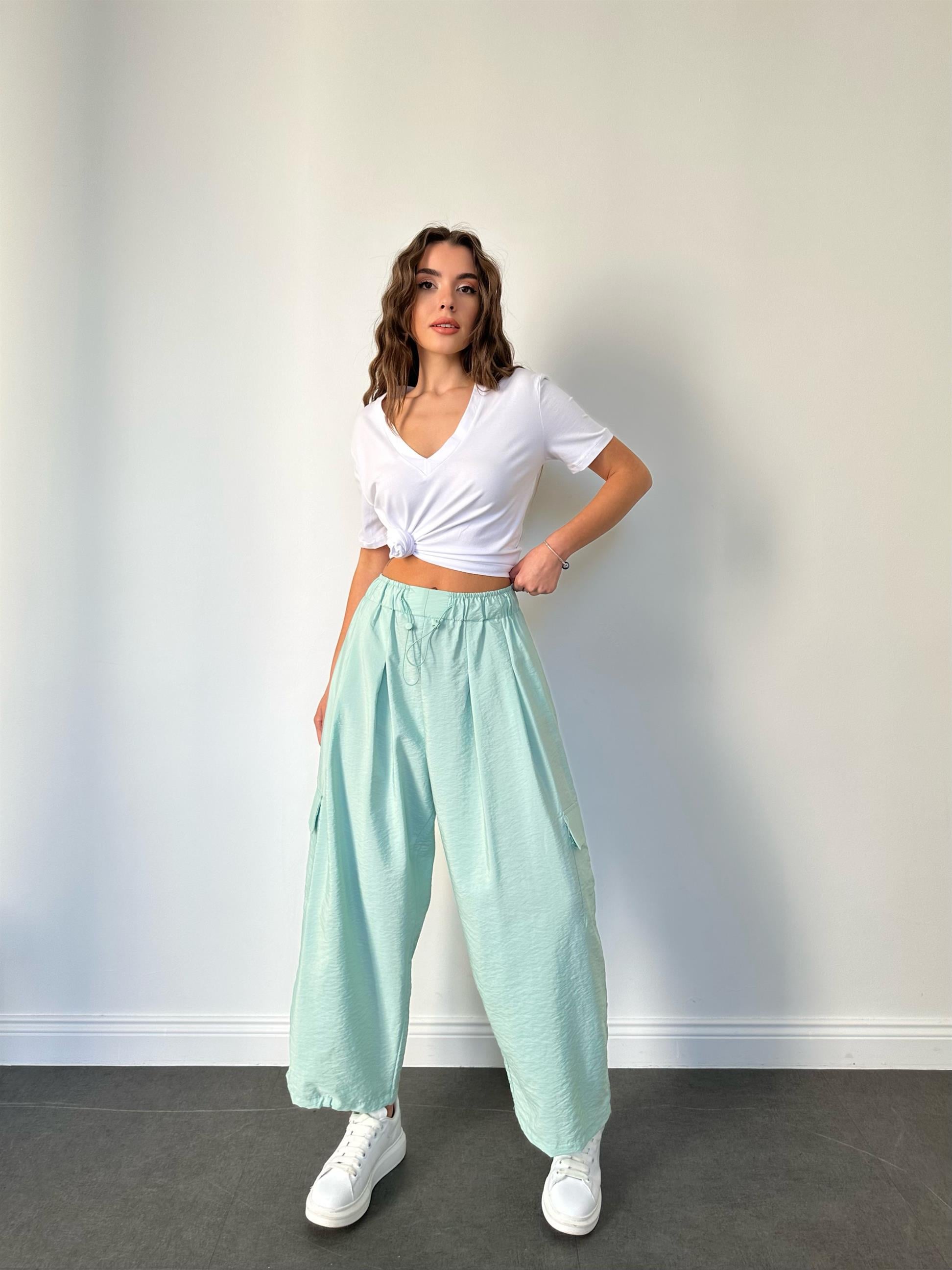 Mint Yeşil Paraşüt Kumaş Bol Kesim Kargo Pantolon