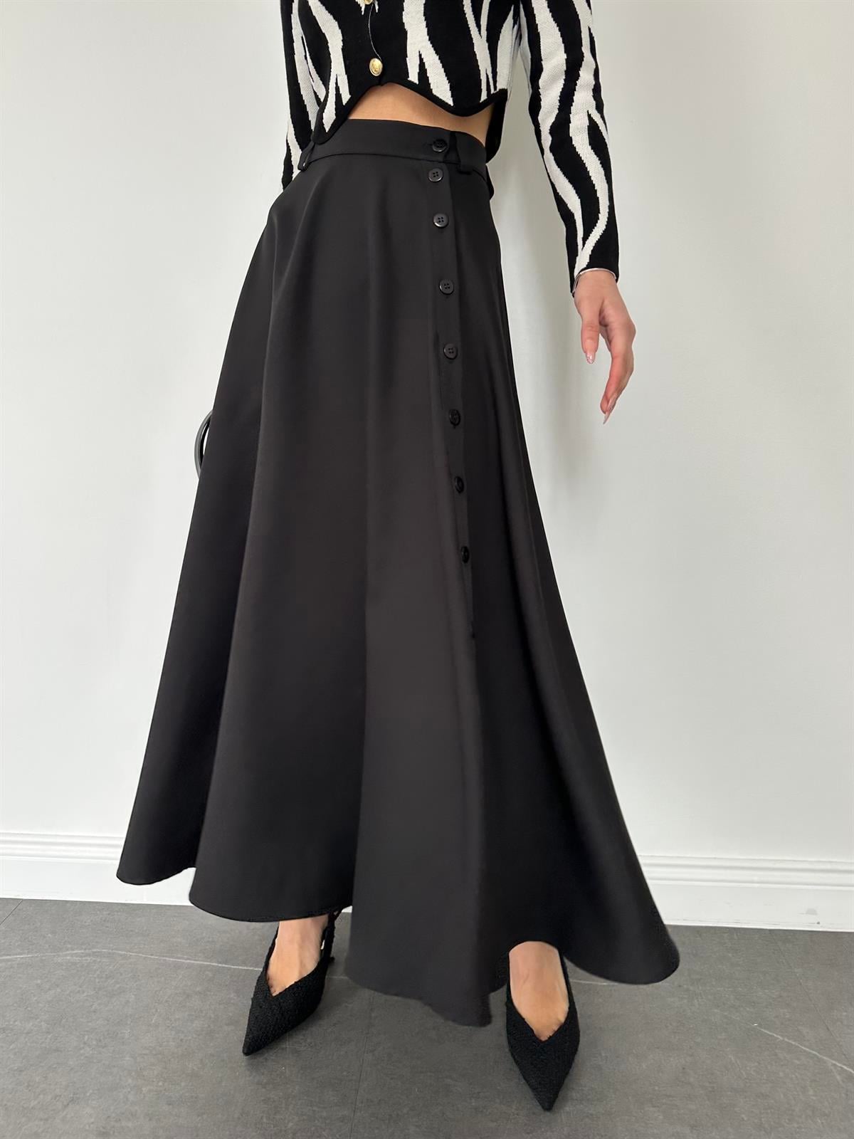 Önden Düğmeli Uzun Etek Siyah