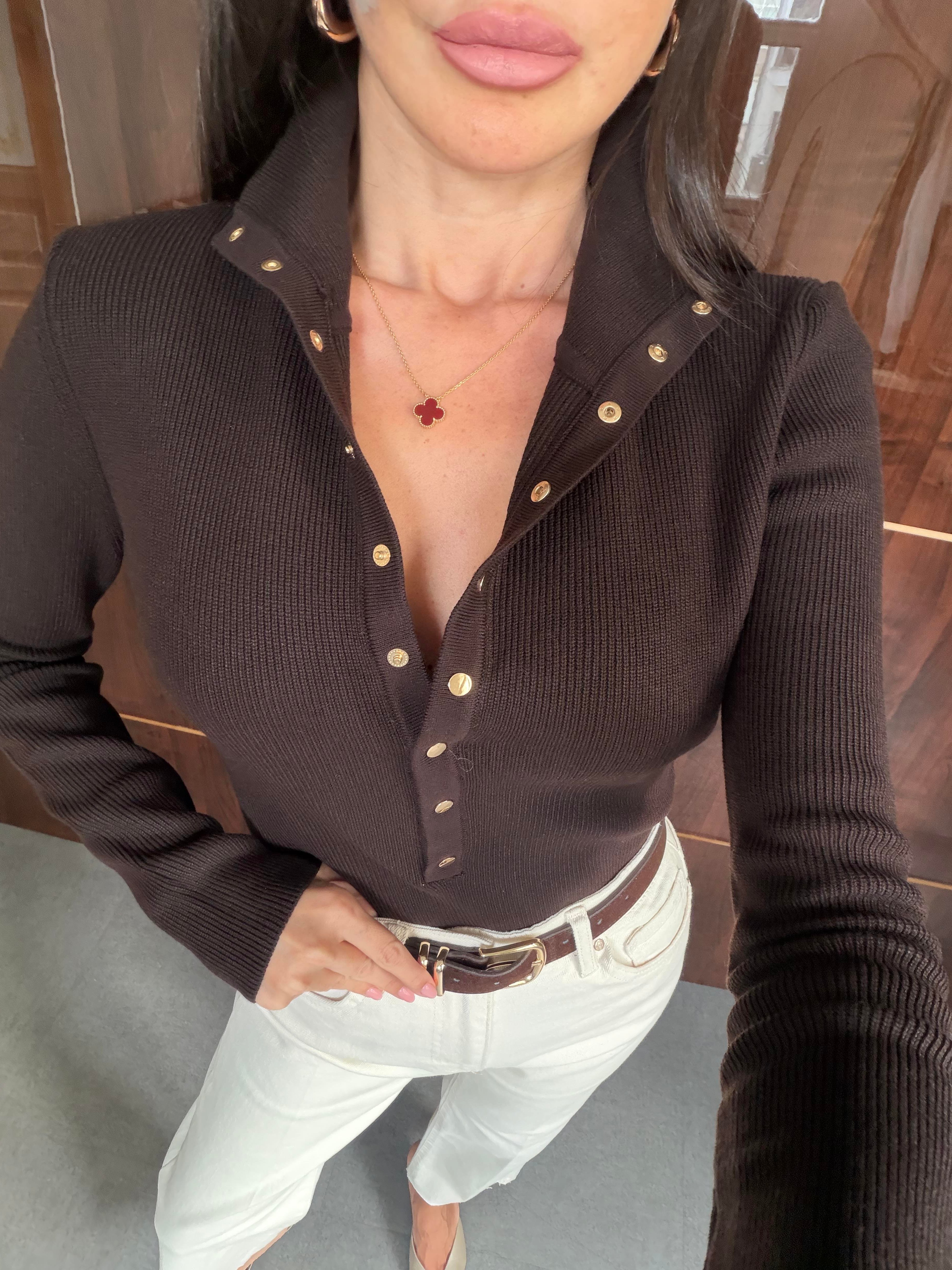 Orta Kahve Dik Yaka Çıtçıtlı Triko Kazak