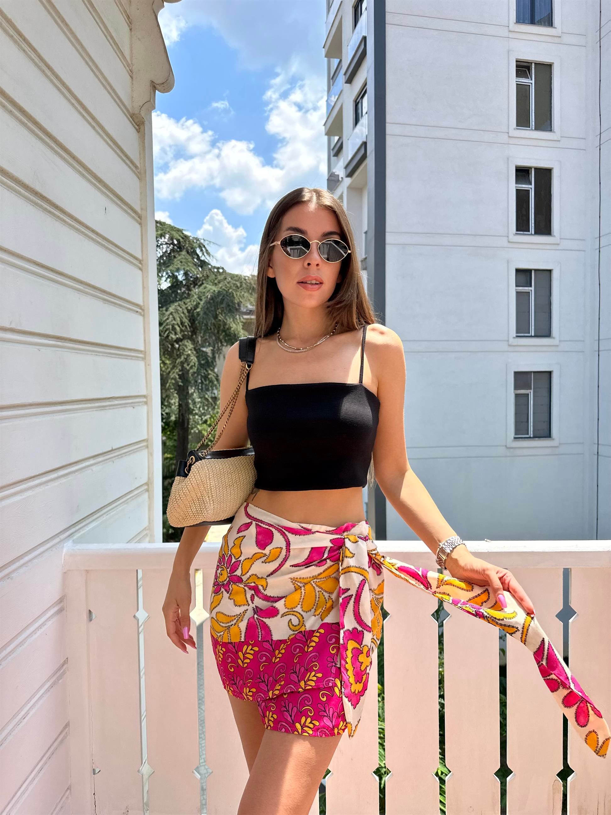 Pembe Bağlama Detaylı Anvelop Mini Etek
