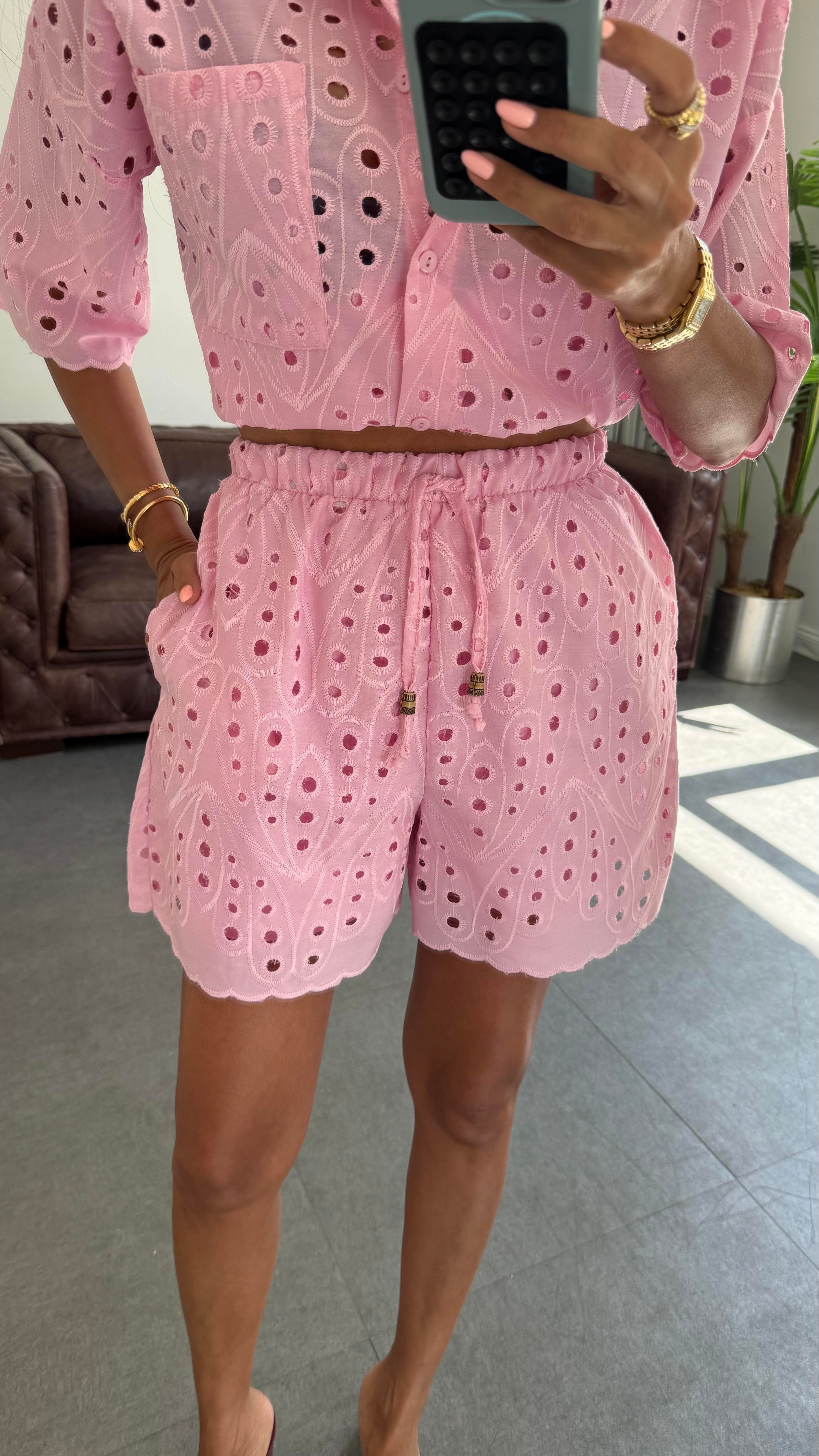 Pembe Brode Şortlu Takım