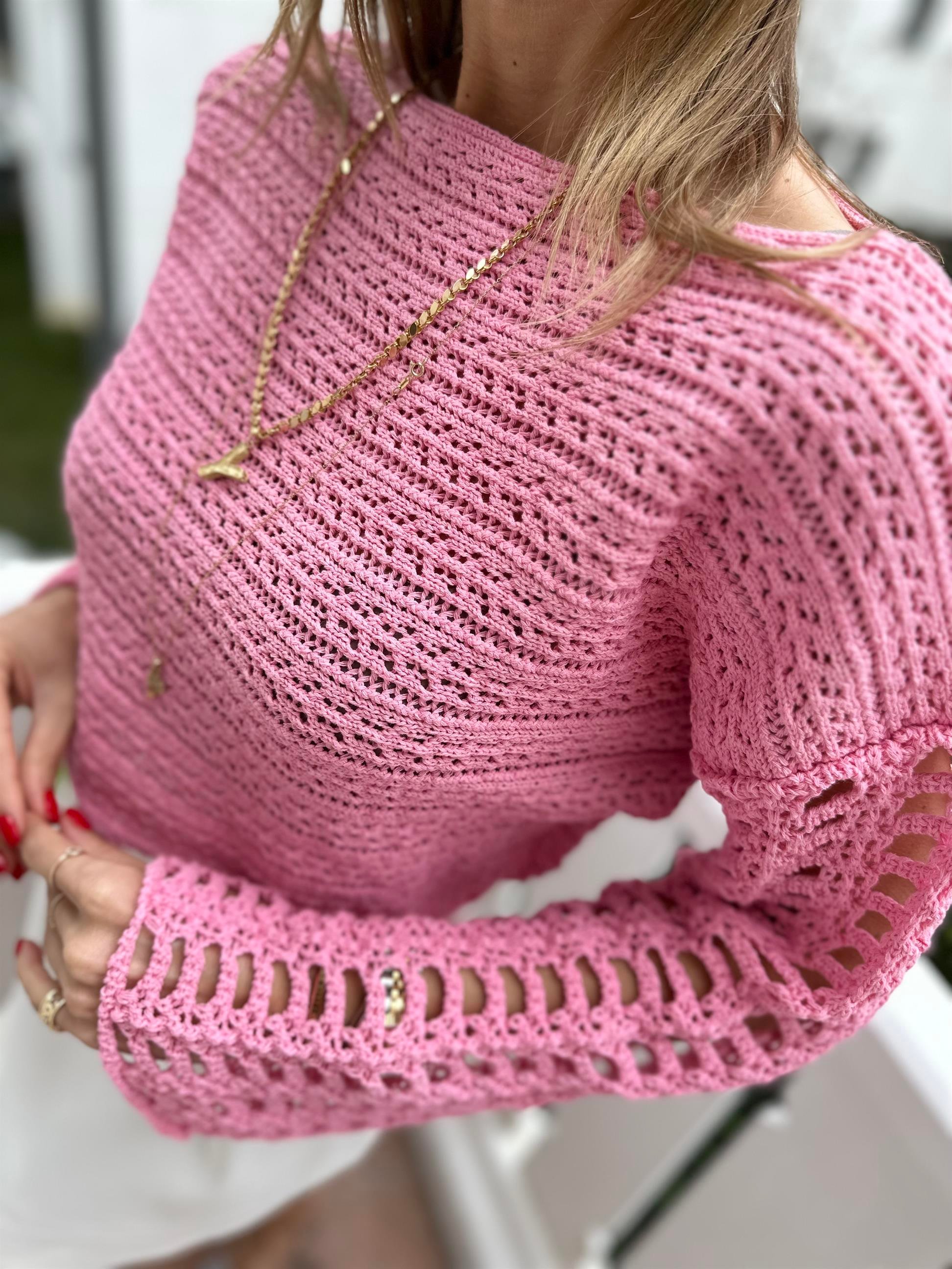 Pembe  Kolları Delikli Triko
