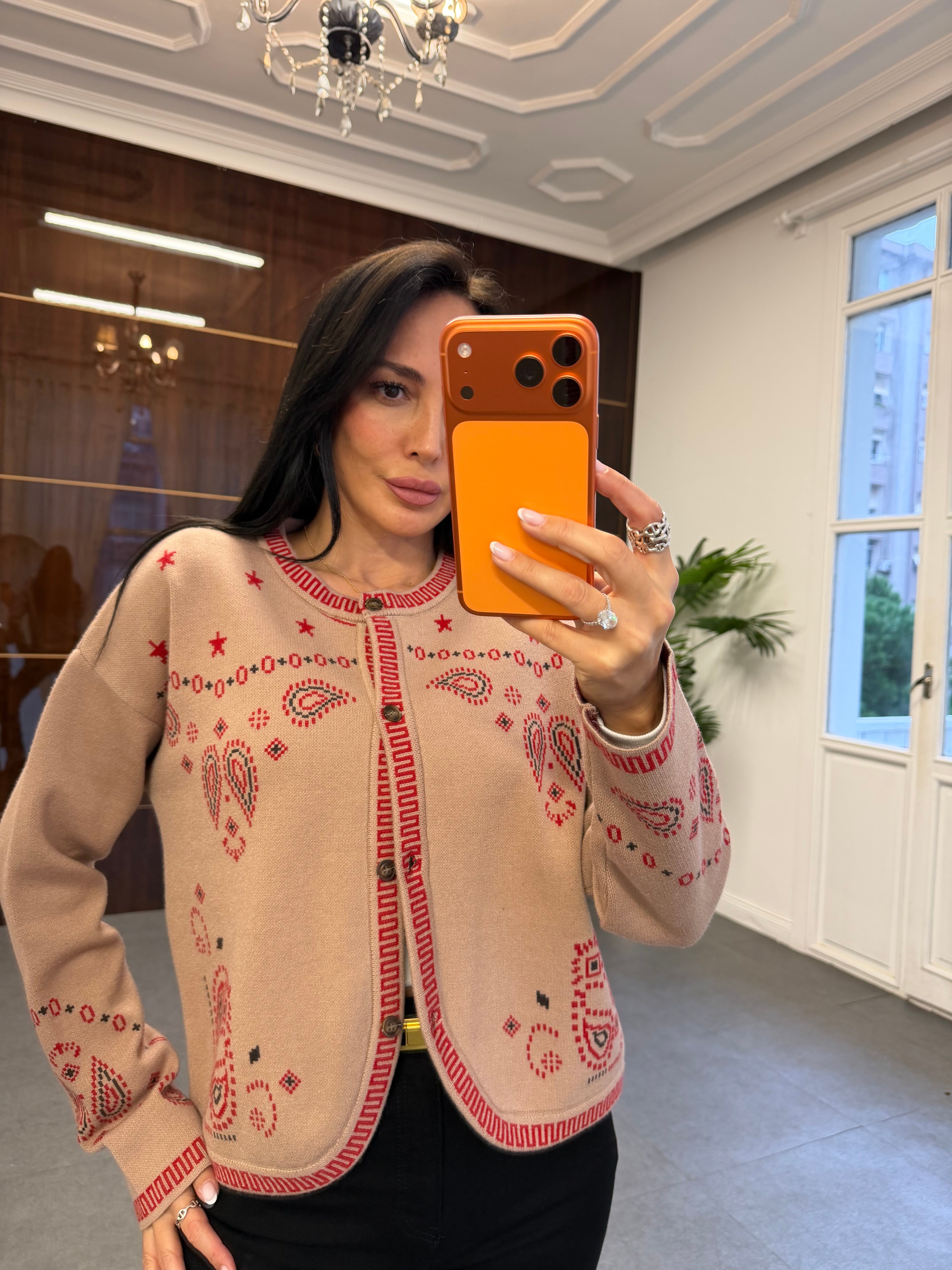 Pembe Paris Oval Kesim Hırka
