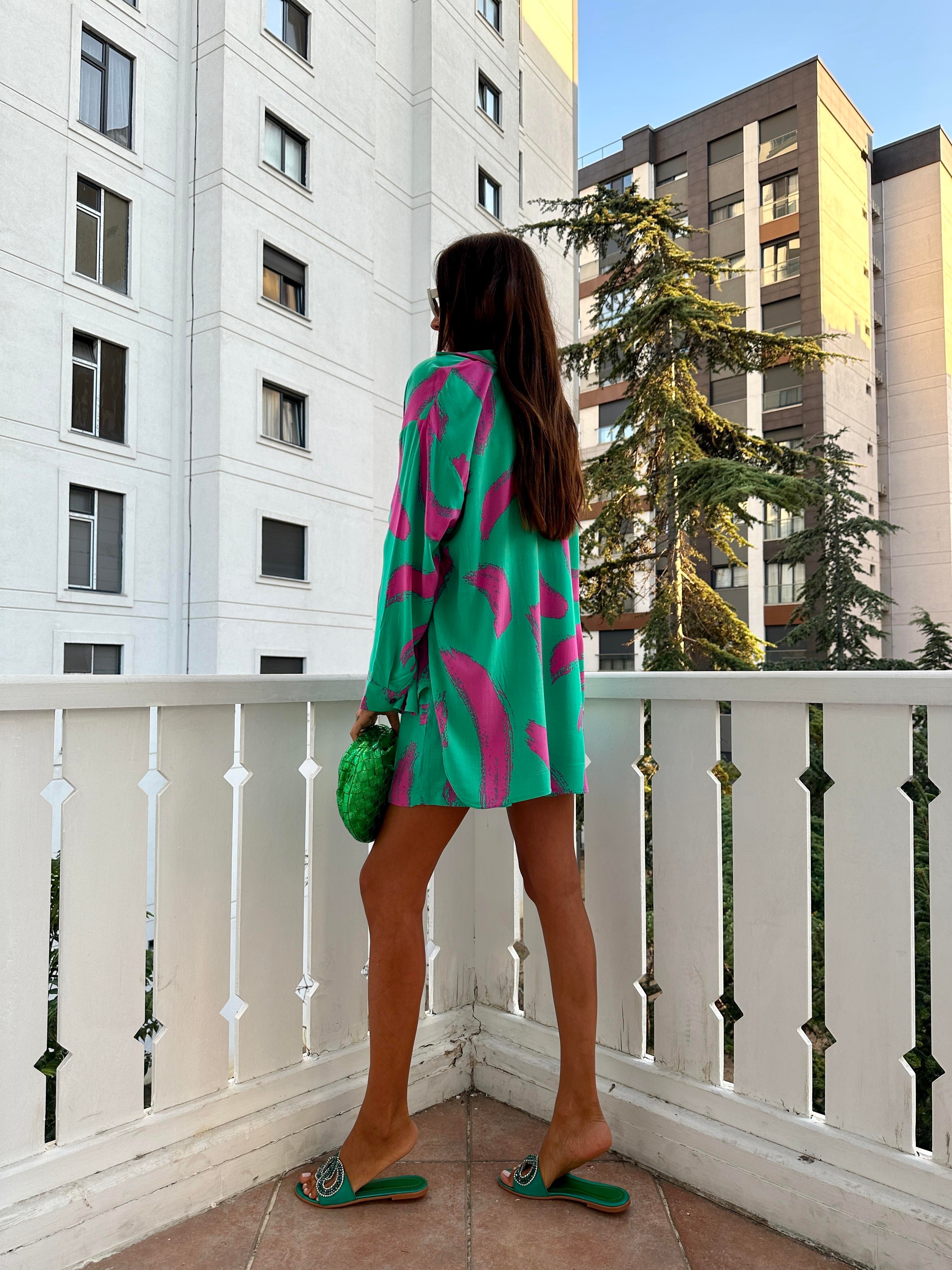 Pembe Şortlu Kadın Takım