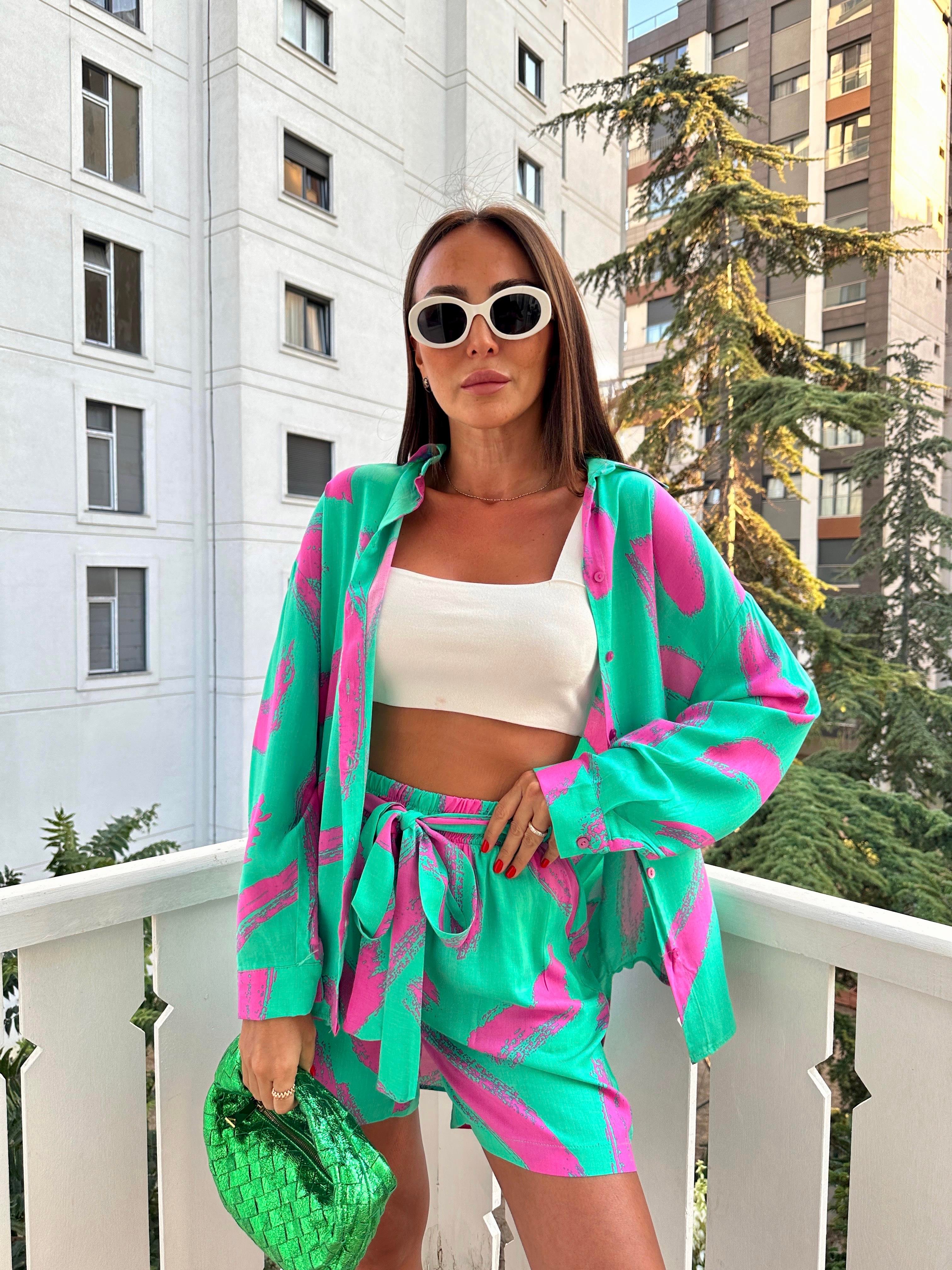 Pembe Şortlu Kadın Takım