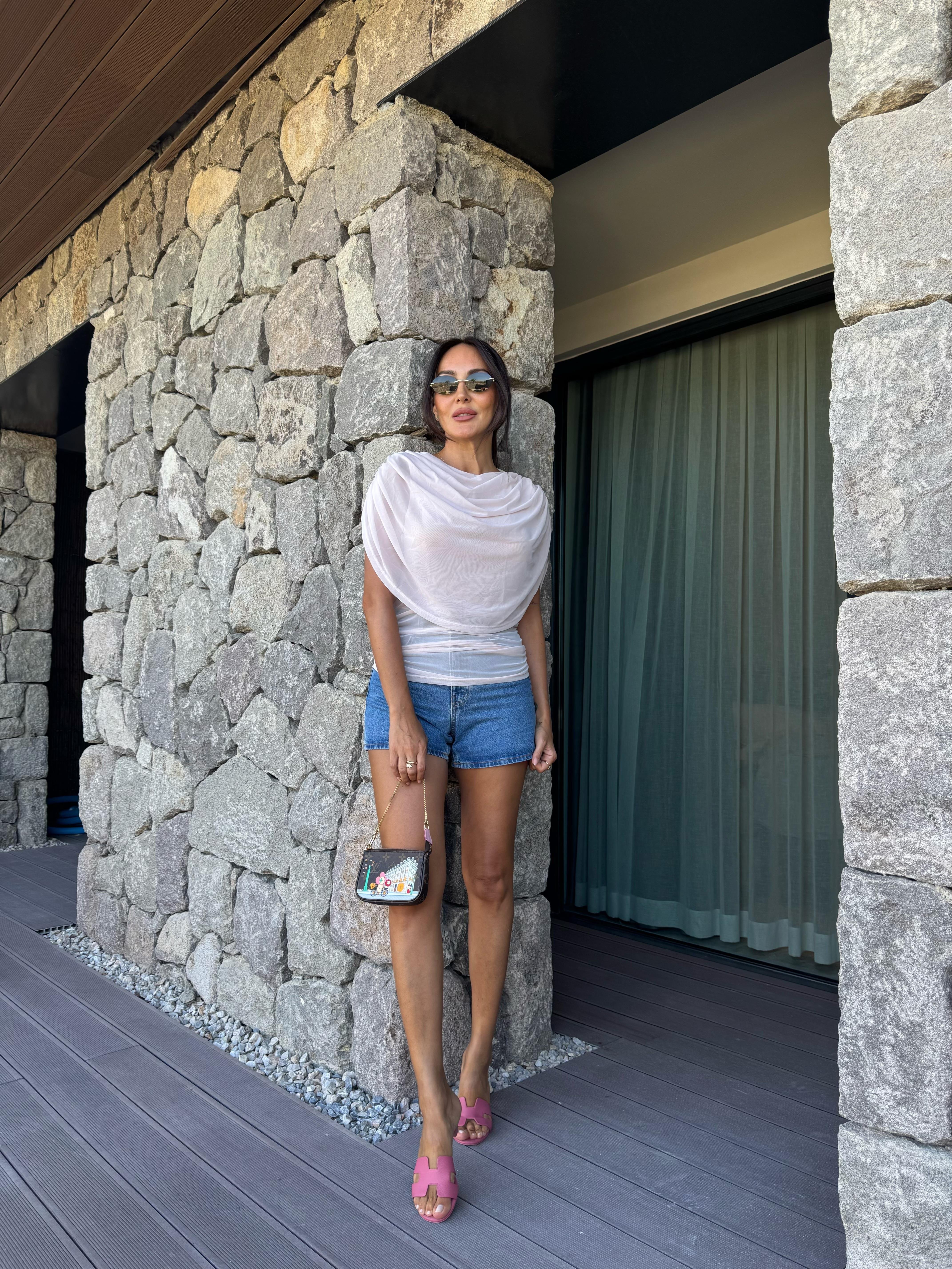 Pudra Dökümlü Bluz