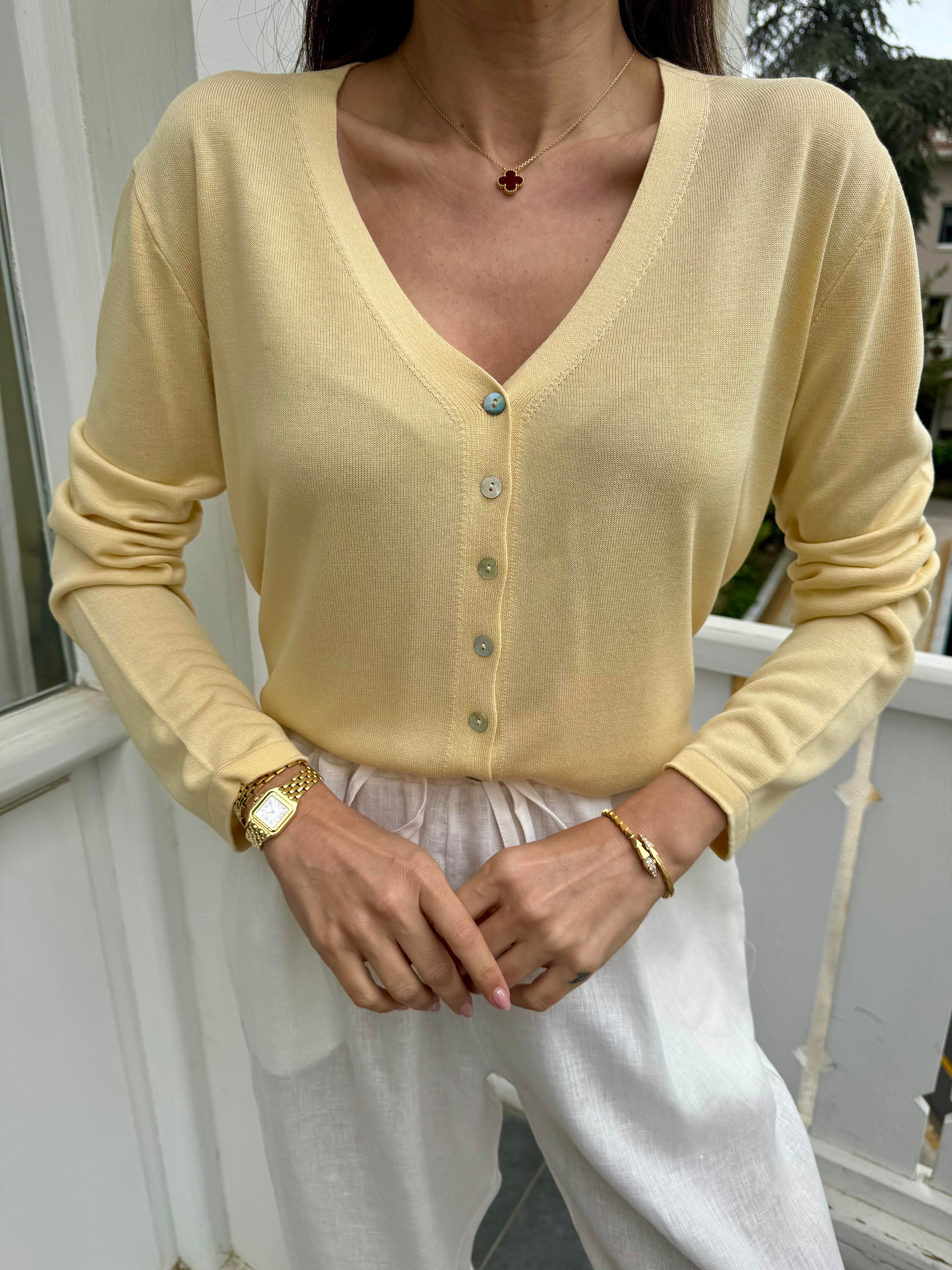 Sarı 9 Düğmeli Hırka