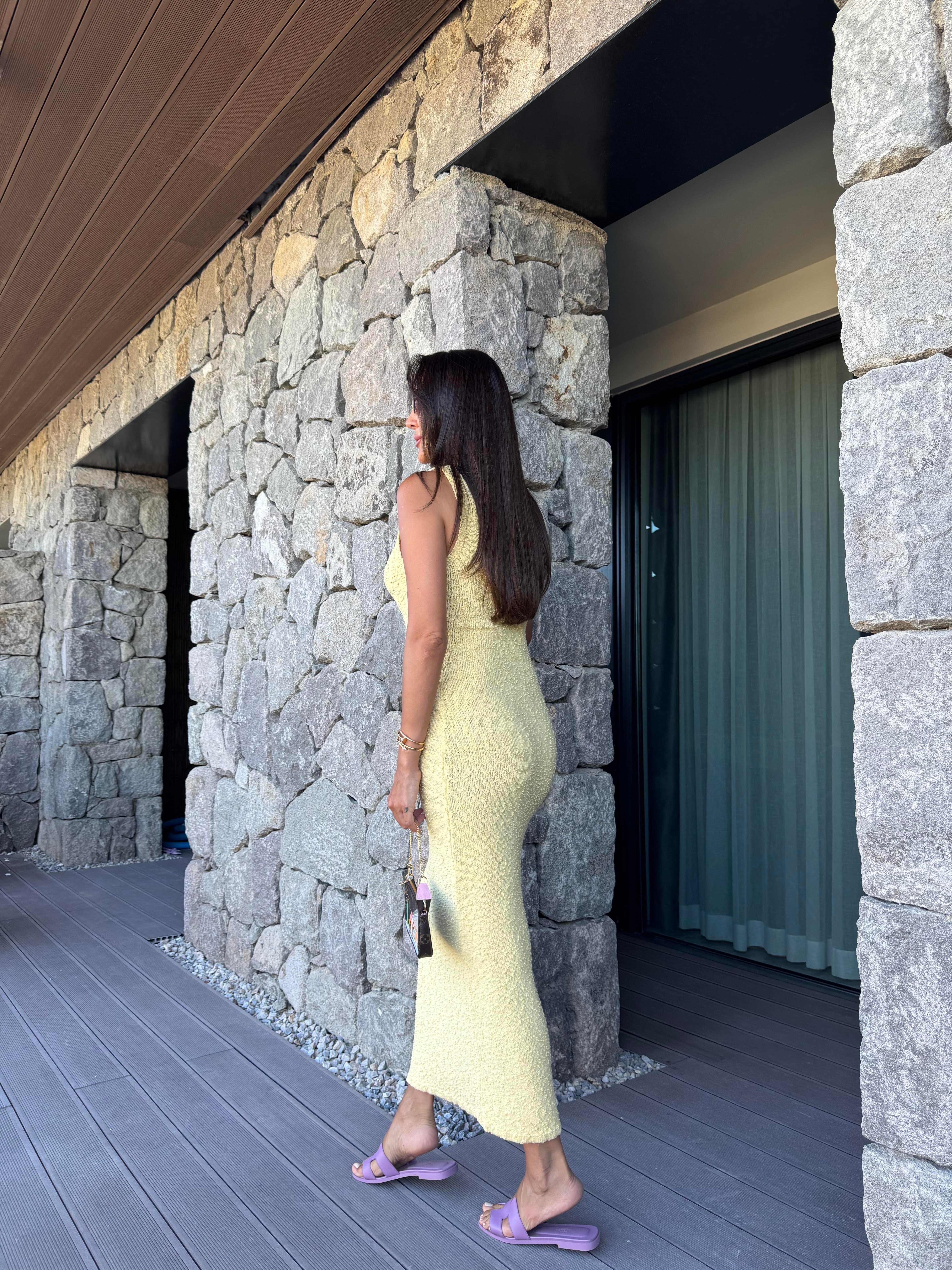 Sarı V Yaka Uzun Örme Elbise