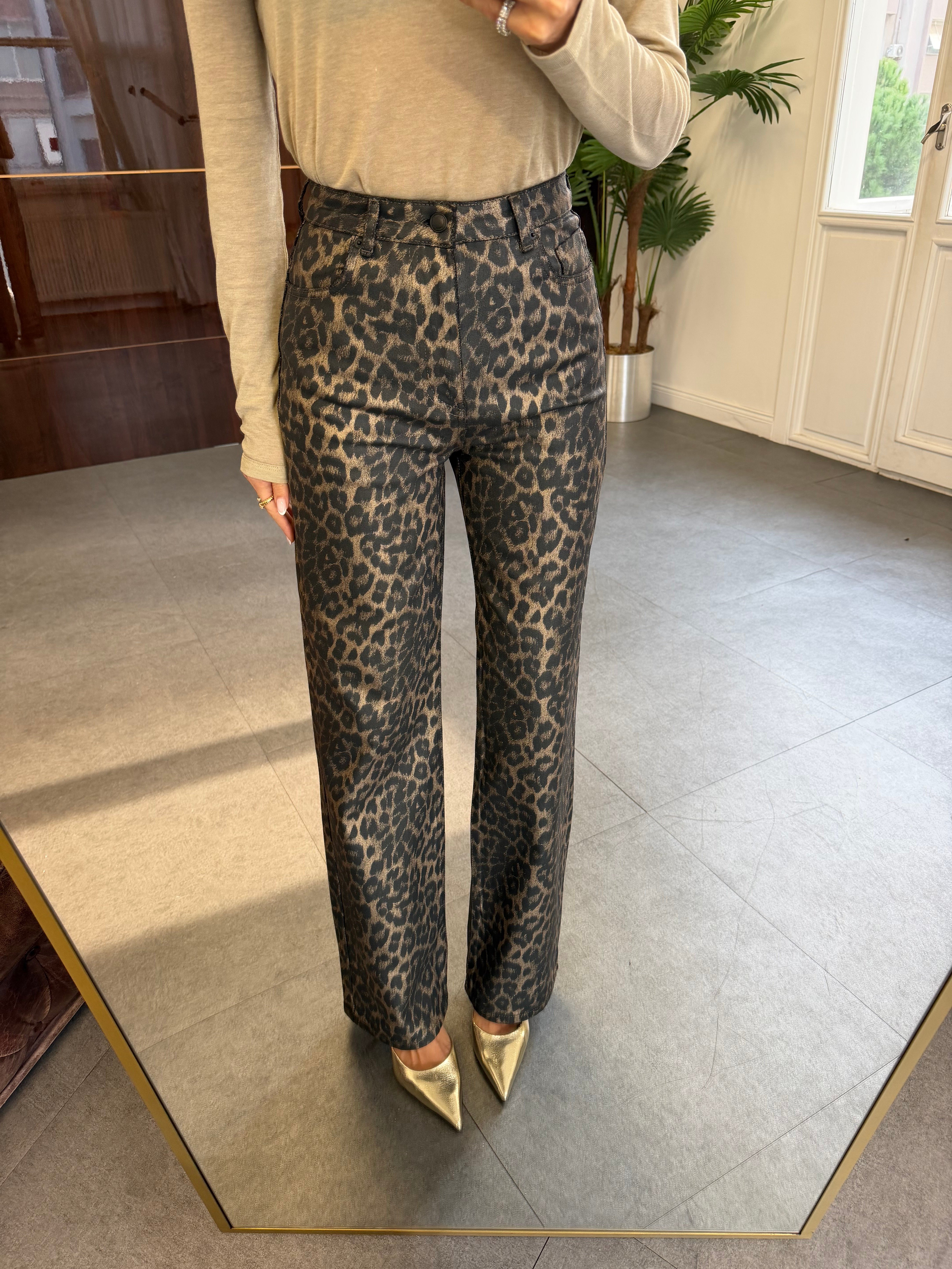 Siyah Benekli Leopar Wide-Leg Pantolon