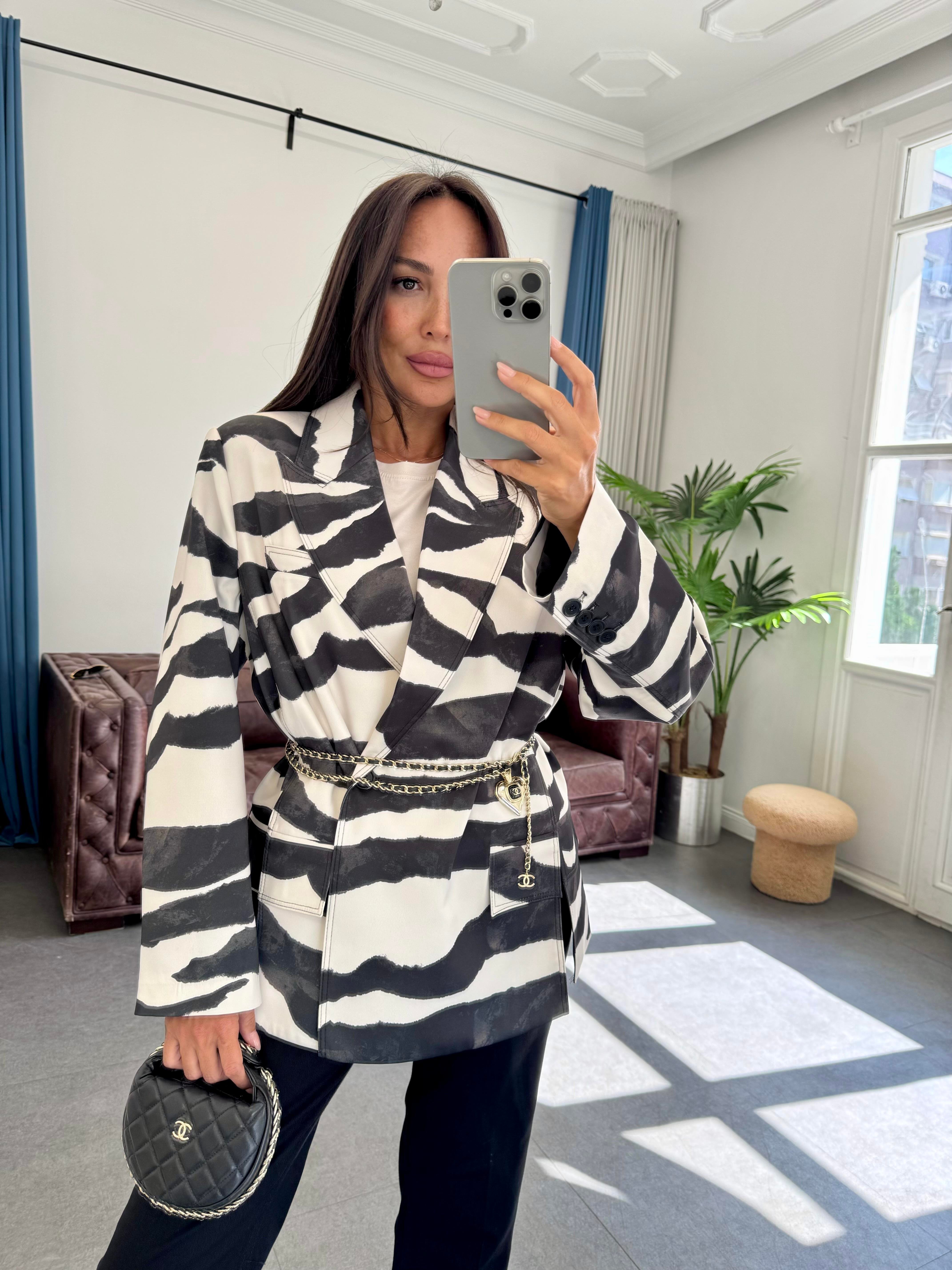 Siyah-Beyaz Zebra Desen Ceket