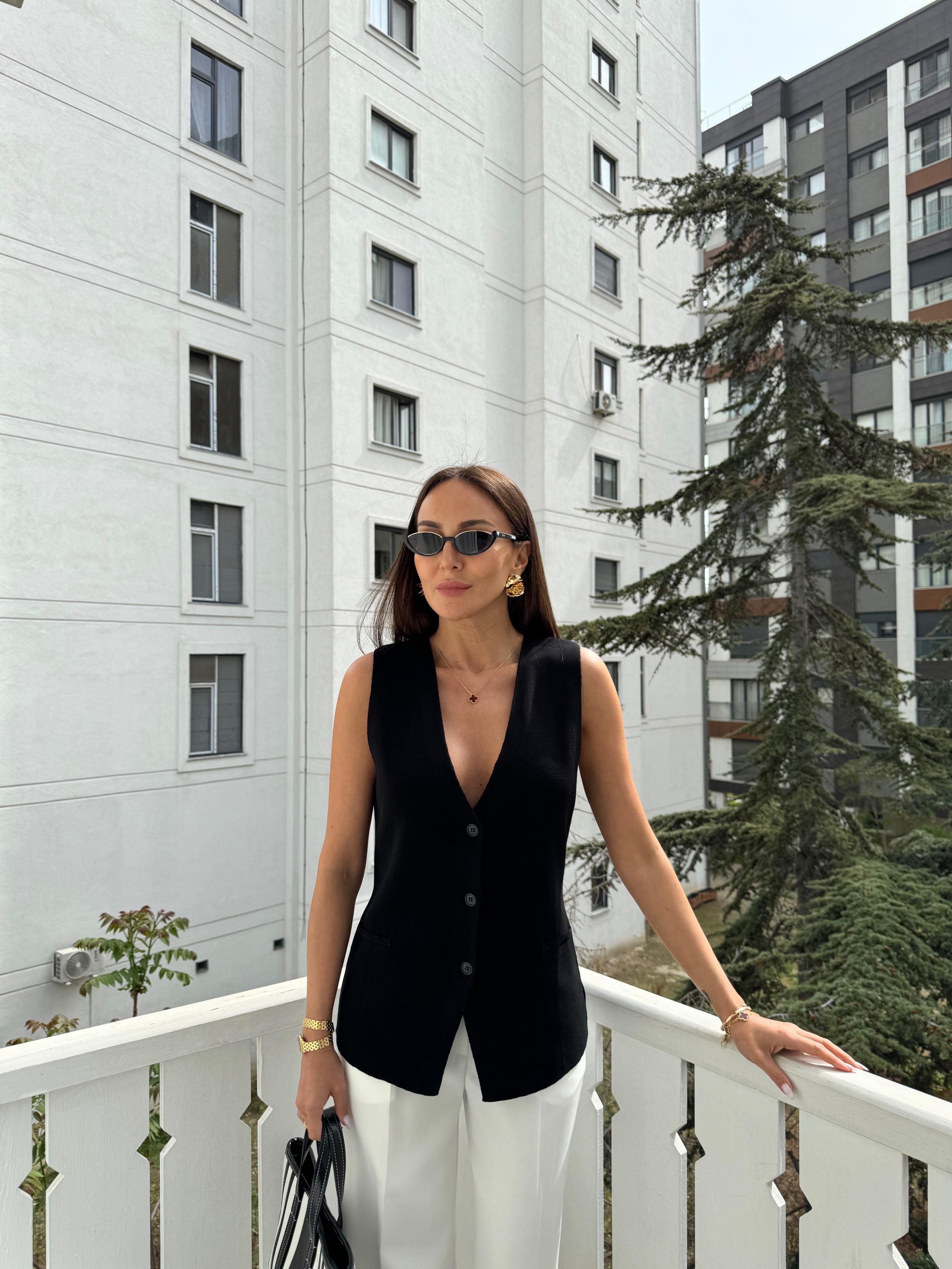 Siyah Çelik Örme Merserize Yelek