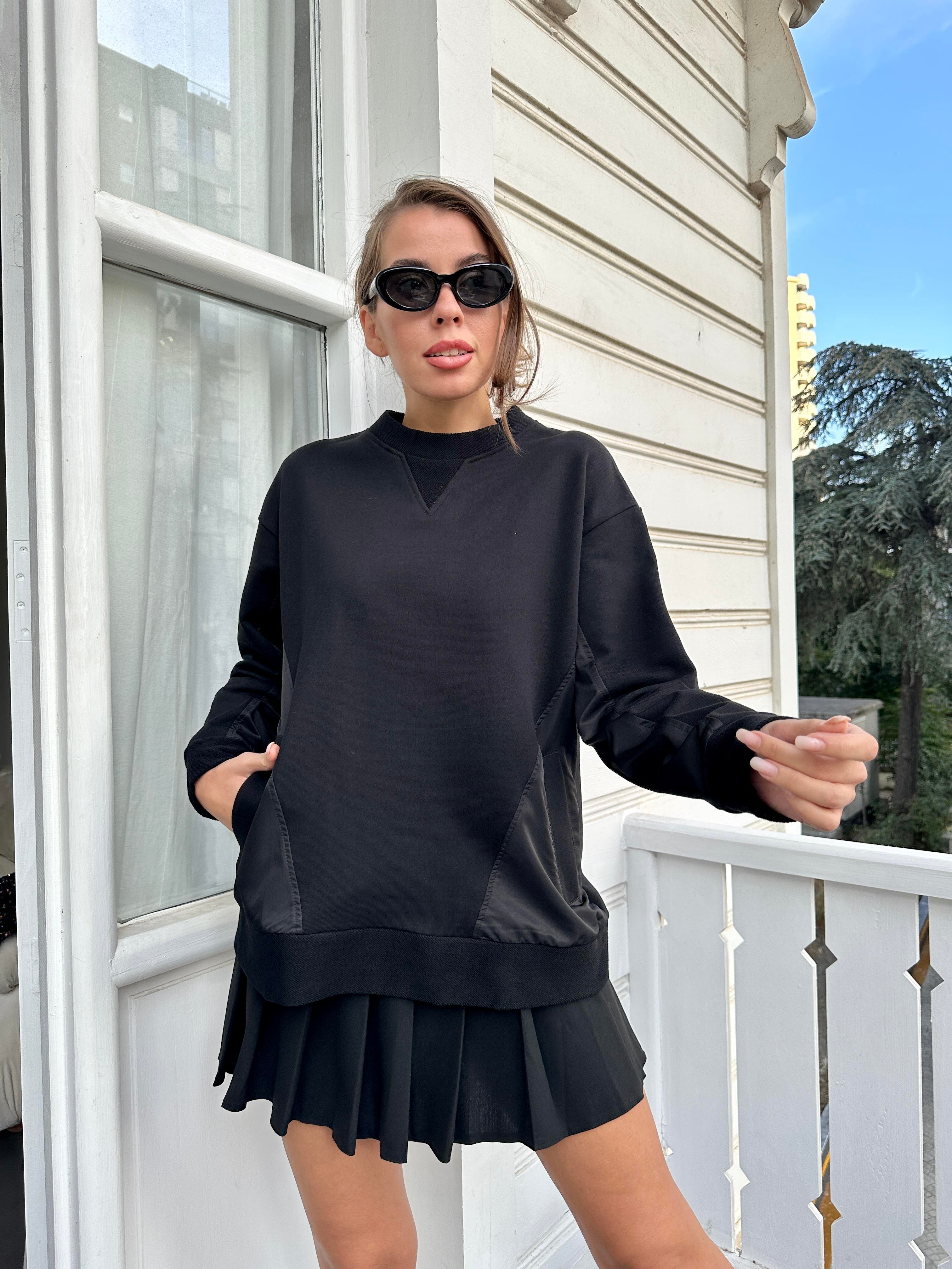 Siyah Cepli Sweatshirt