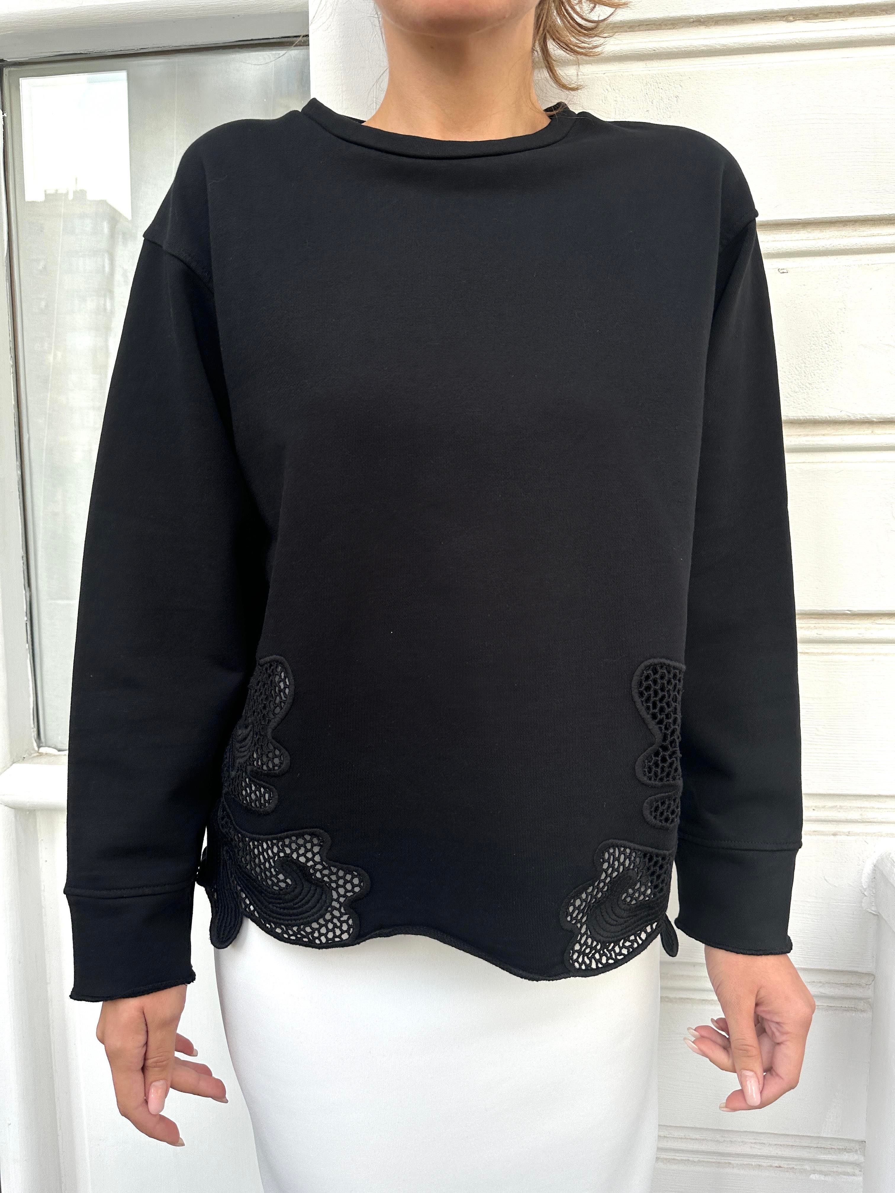 Siyah Dantel Tasarımlı Sweatshirt
