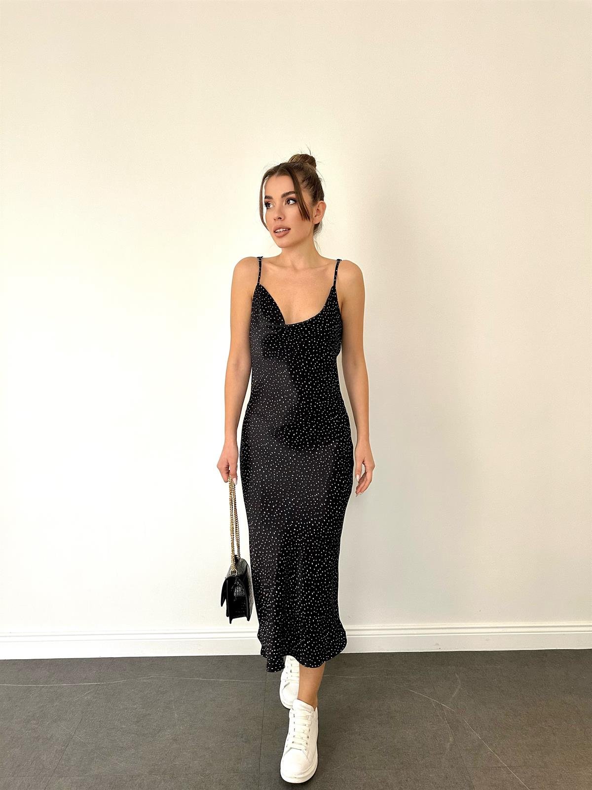 Siyah Degaje Verev Saten Elbise