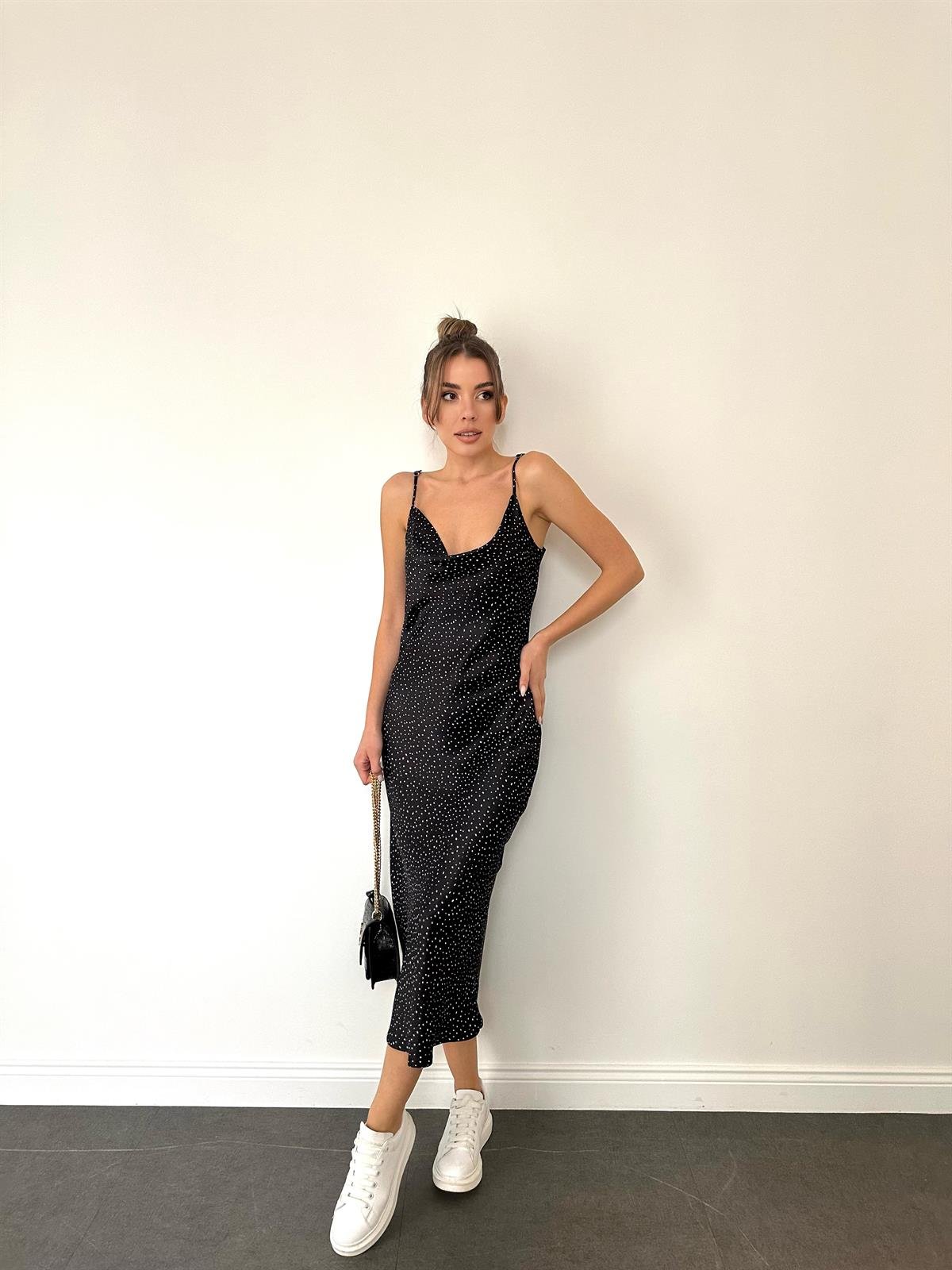 Siyah Degaje Verev Saten Elbise