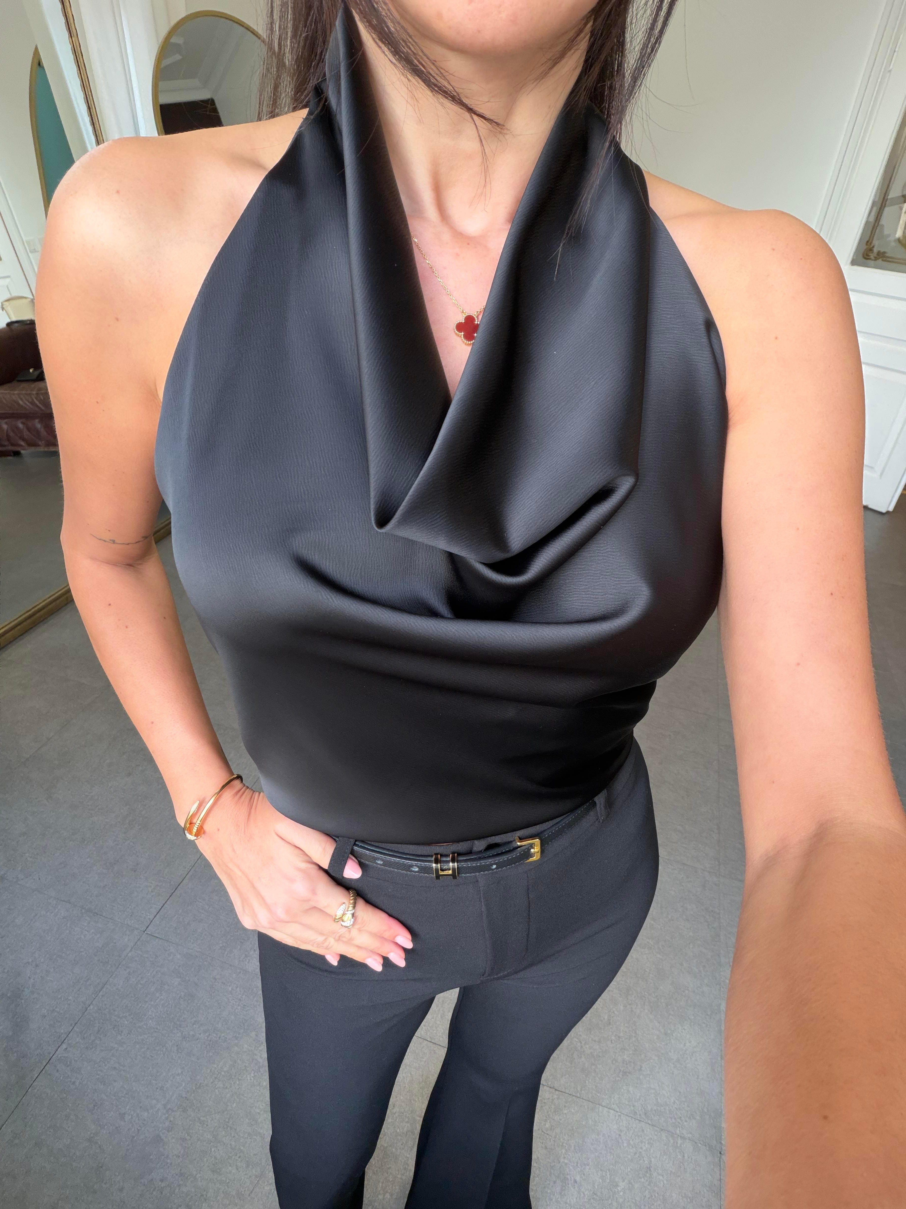 Siyah Degaje Yaka Saten Bluz