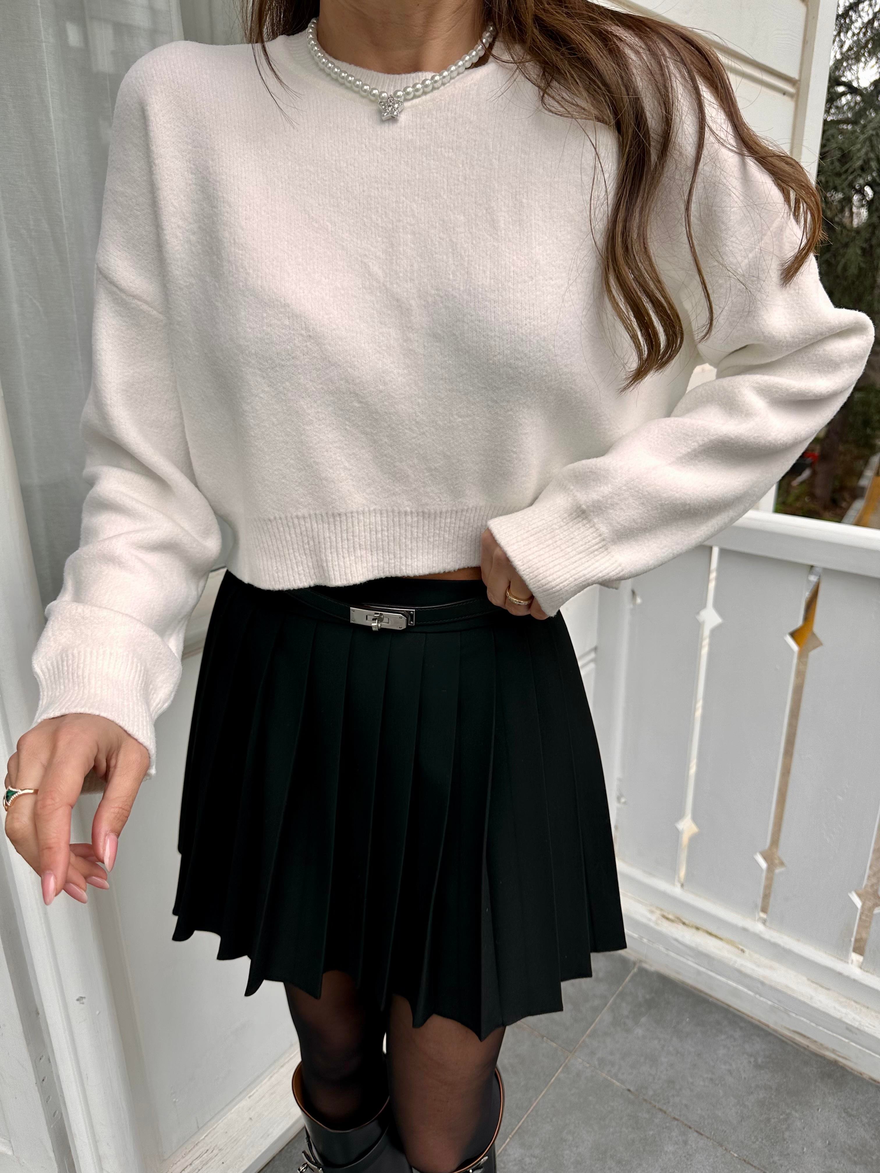 Siyah Fermuarlı Piliseli Mini eEtek